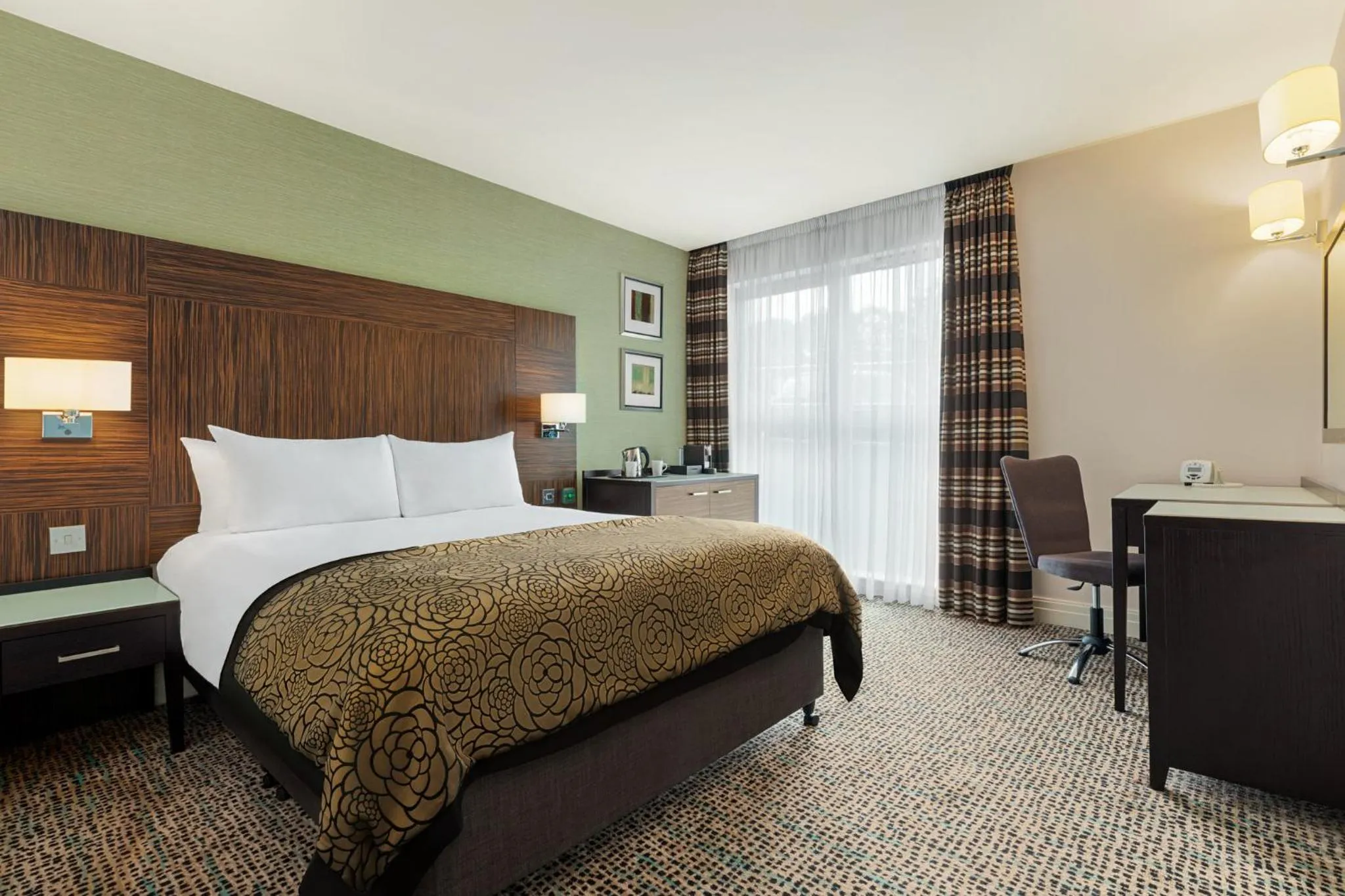 Photo of the whole room, Bed in Holiday Inn Birmingham Airport - NEC by IHG