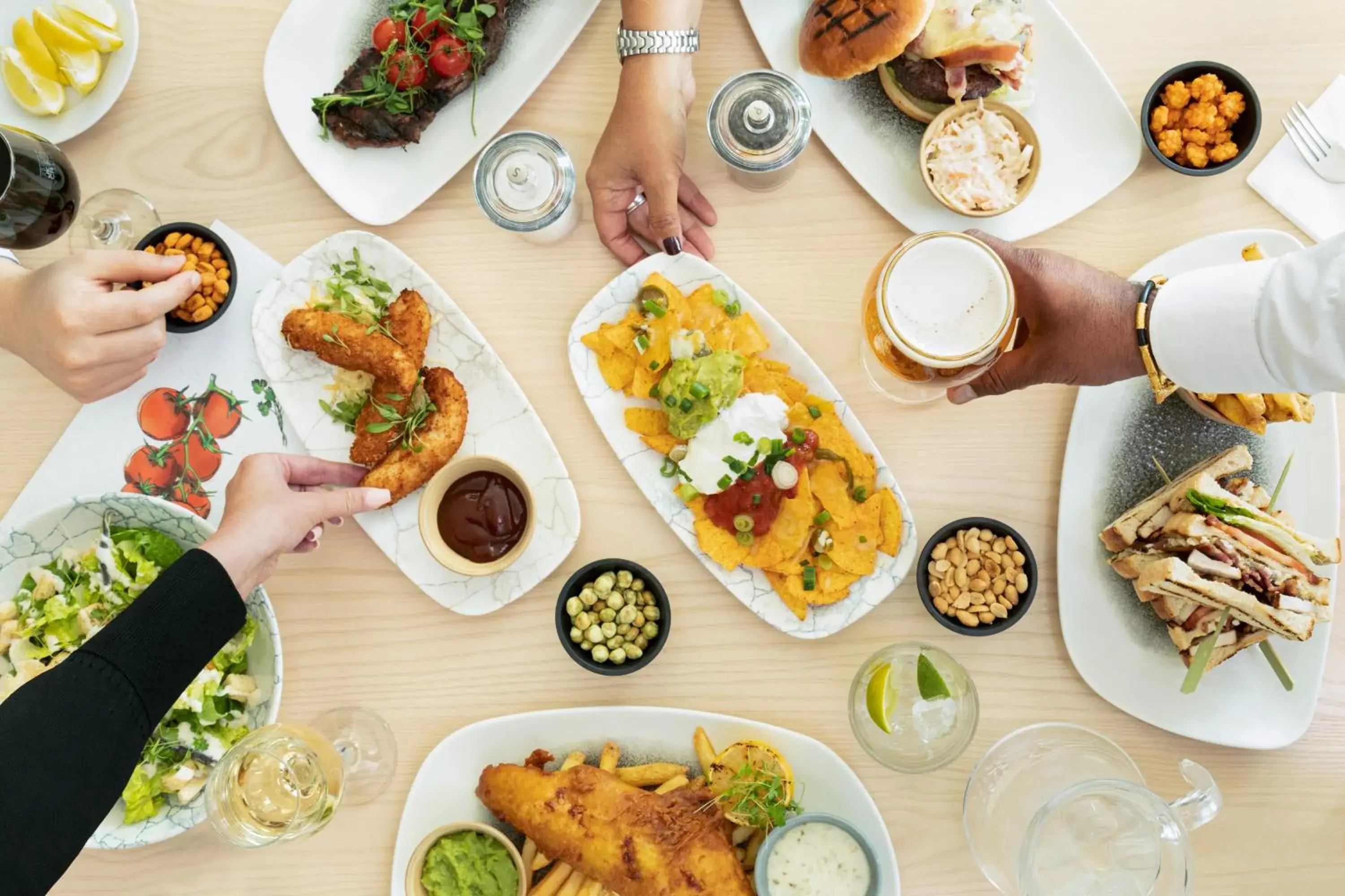 Food and drinks in Holiday Inn Birmingham Airport - NEC by IHG Food and drinks in Holiday Inn Birmingham Airport - NEC by IHG