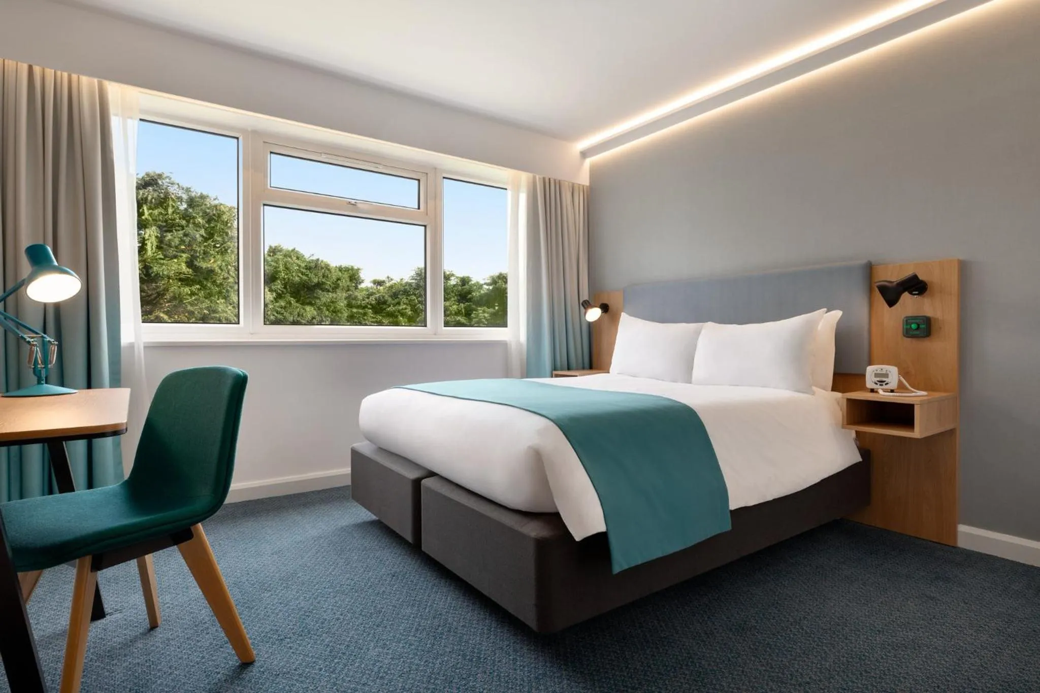 Photo of the whole room, Bed in Holiday Inn Birmingham Airport - NEC by IHG