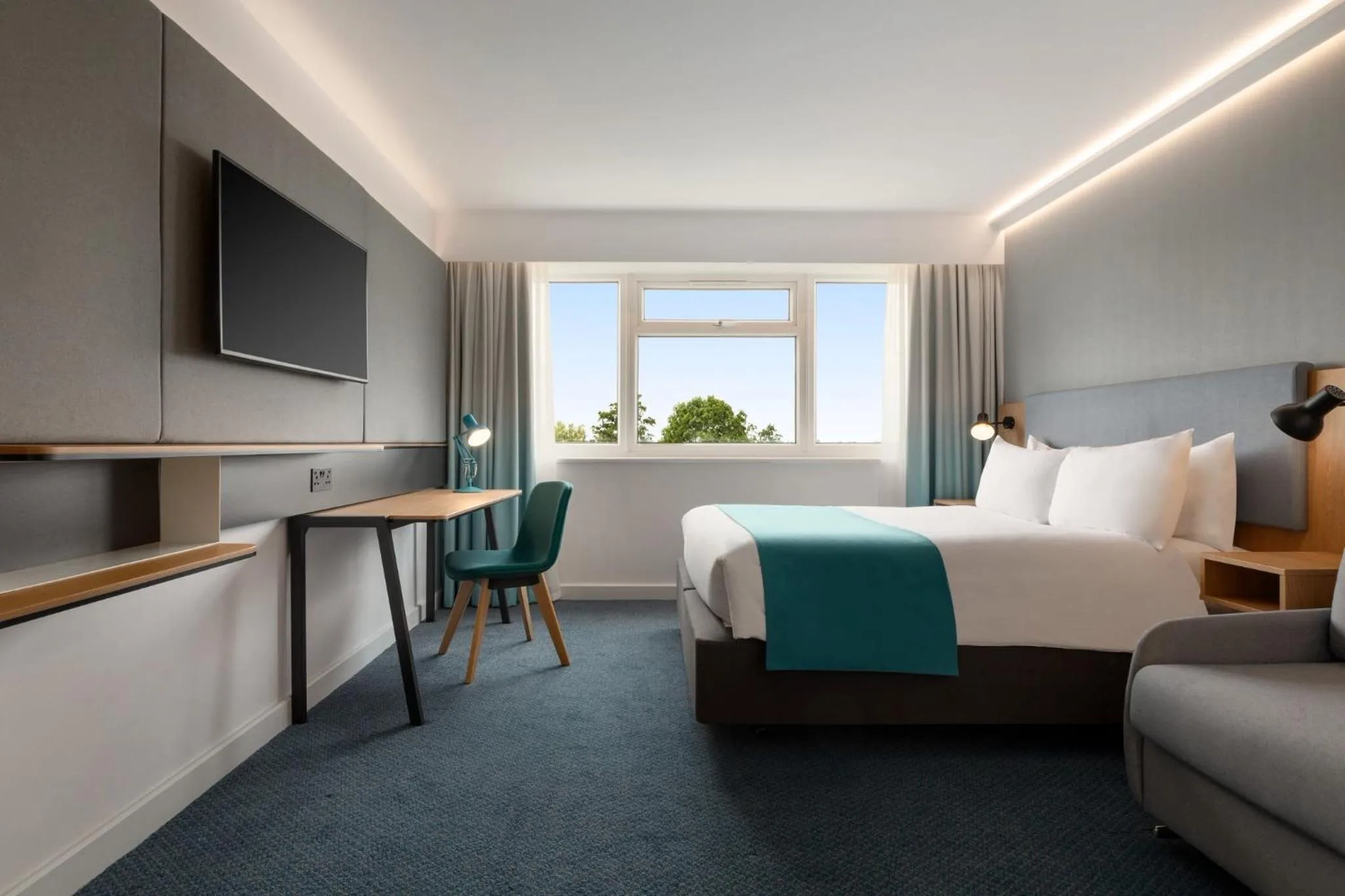 Photo of the whole room, Bed in Holiday Inn Birmingham Airport - NEC by IHG