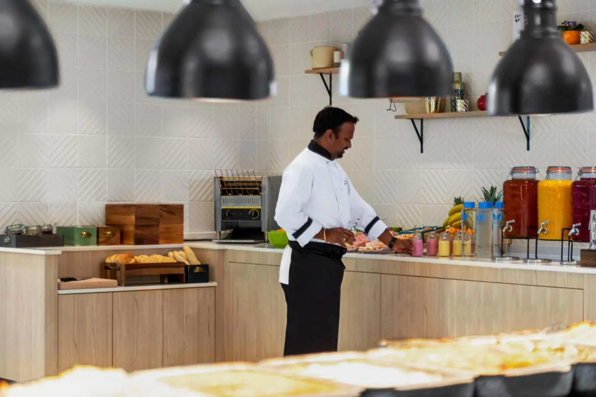 Breakfast in Holiday Inn Birmingham Airport - NEC by IHG Breakfast in Holiday Inn Birmingham Airport - NEC by IHG