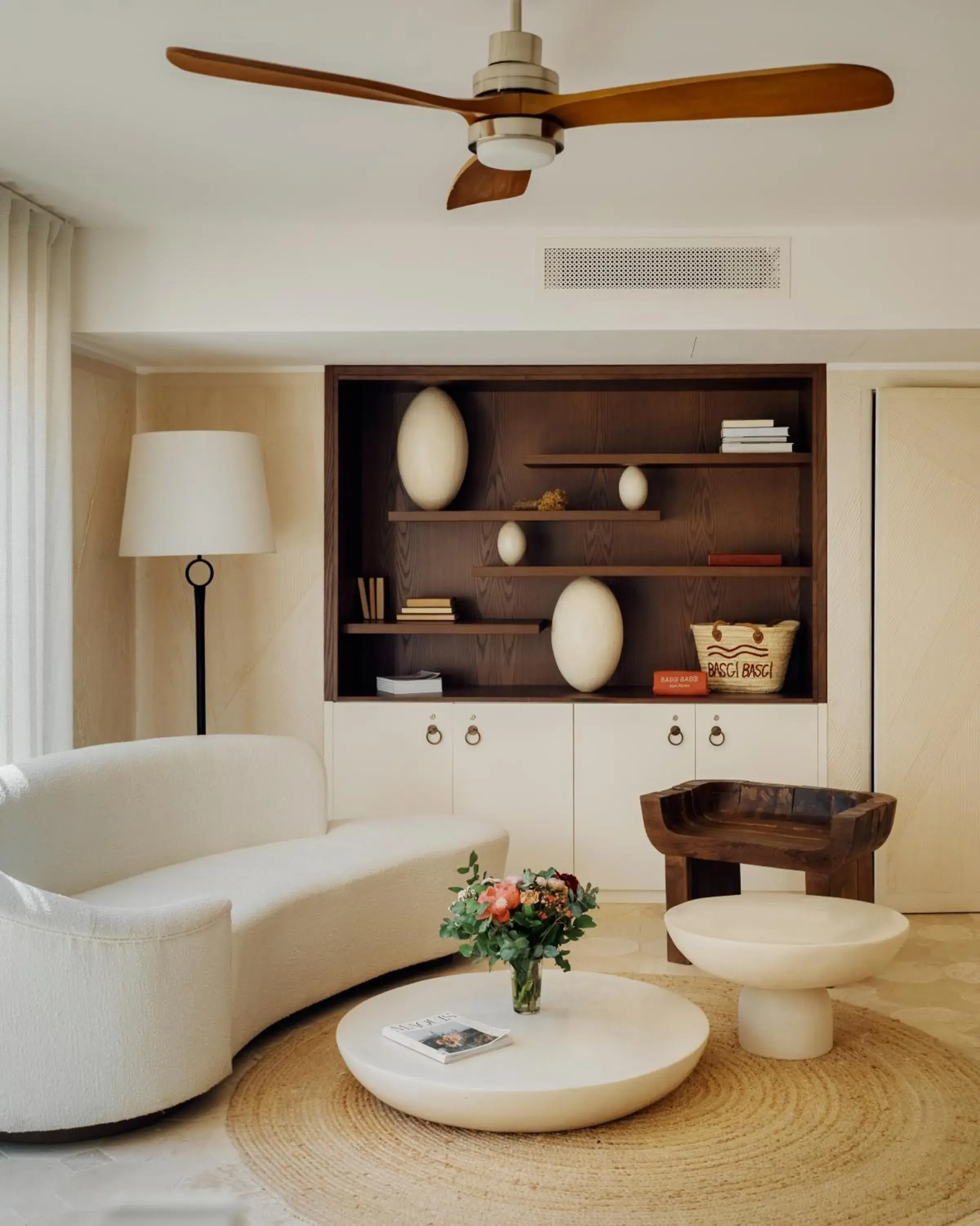 Property building in Boutique Hôtel Responsable et Restaurant Basgi Basgi Property building in Boutique Hôtel Responsable et Restaurant Basgi Basgi