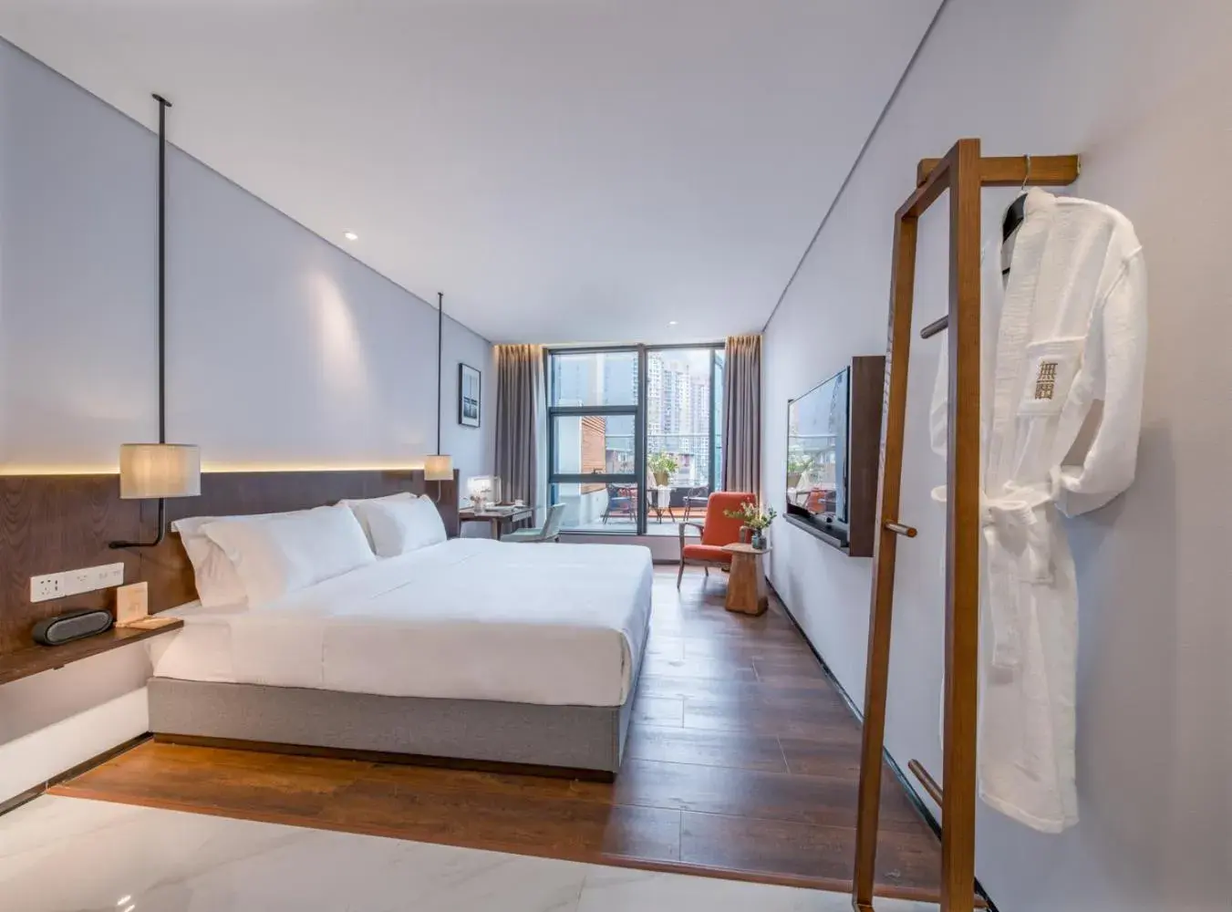 Deluxe Double Room with Balcony in Wuyu Hotel - Chongqing Jiangbei Airport & Light Rail Deluxe Double Room with Balcony in Wuyu Hotel - Chongqing Jiangbei Airport & Light Rail