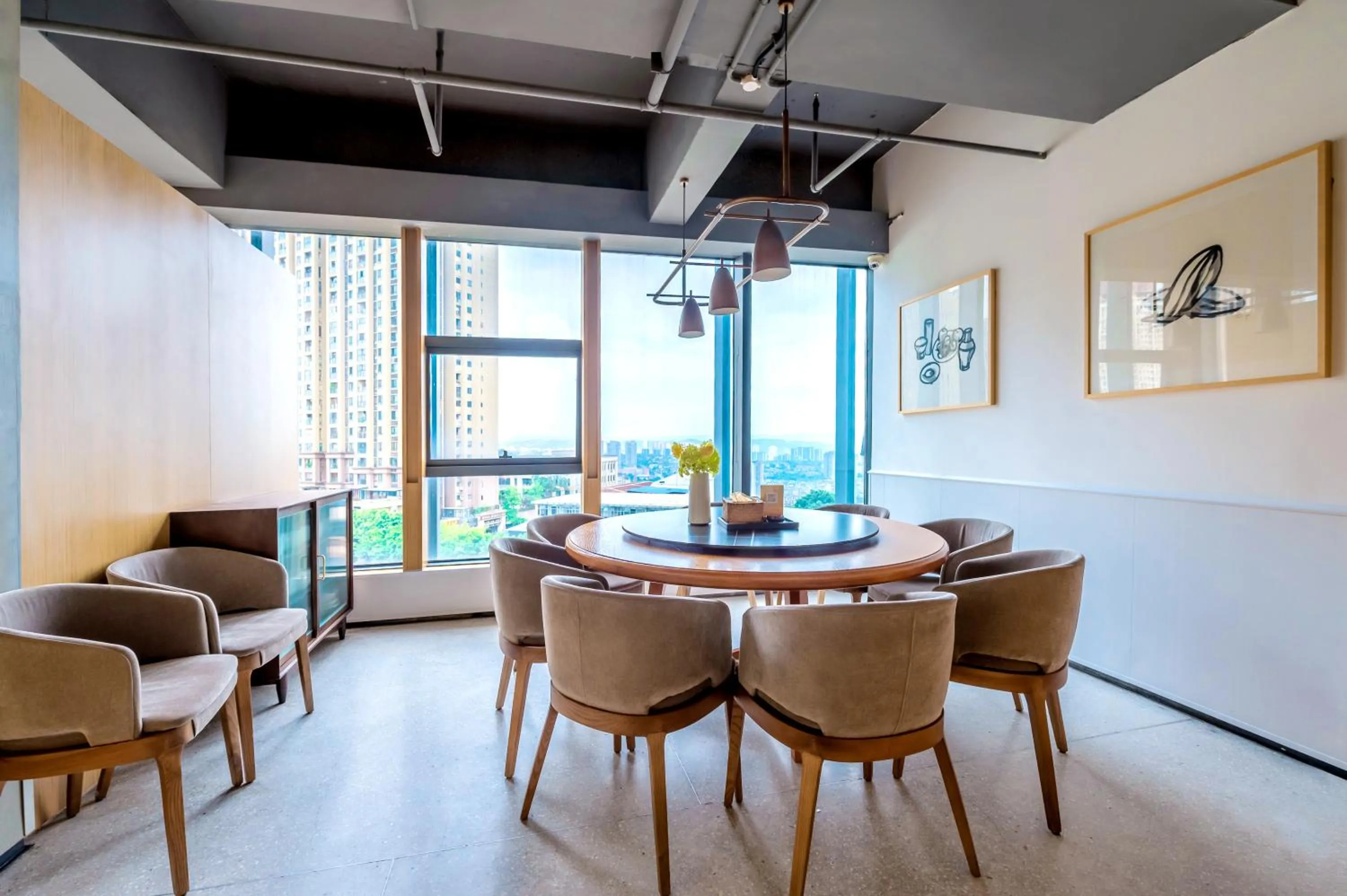 Restaurant/places to eat in Wuyu Hotel - Chongqing Jiangbei Airport & Light Rail