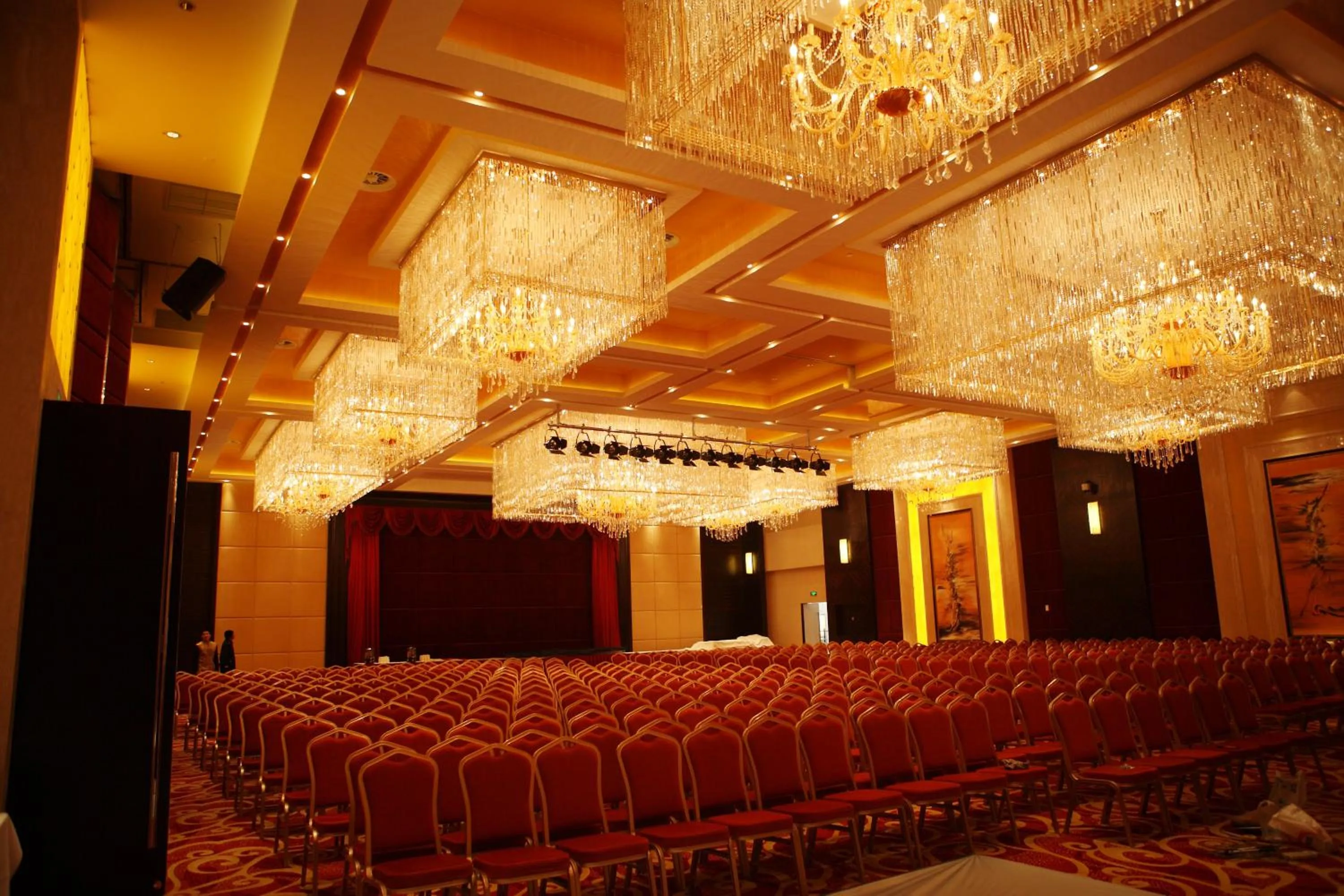 Restaurant/places to eat in Ramada Plaza Weifang