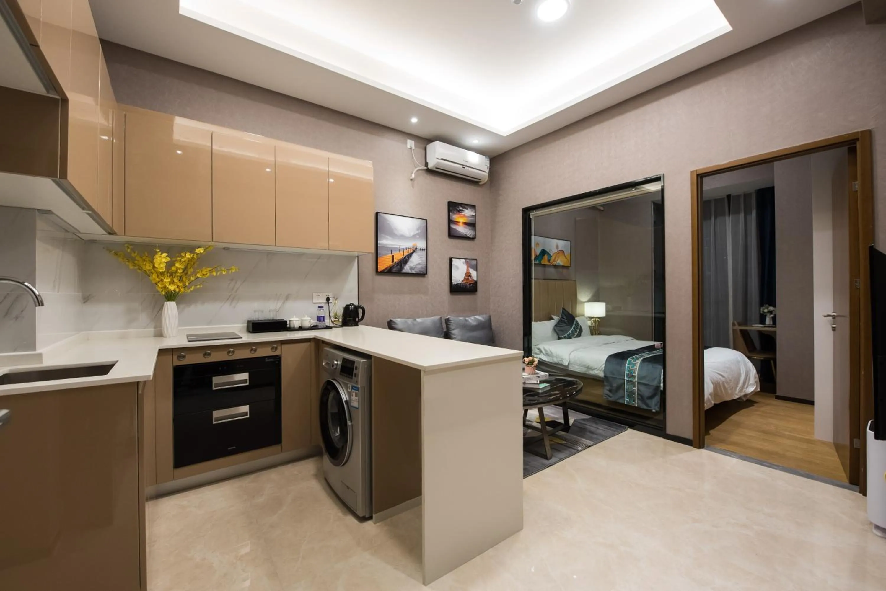 Photo of the whole room in Gepai Executive Apartment - Shenzhen Futian Convention and Exhibition Center