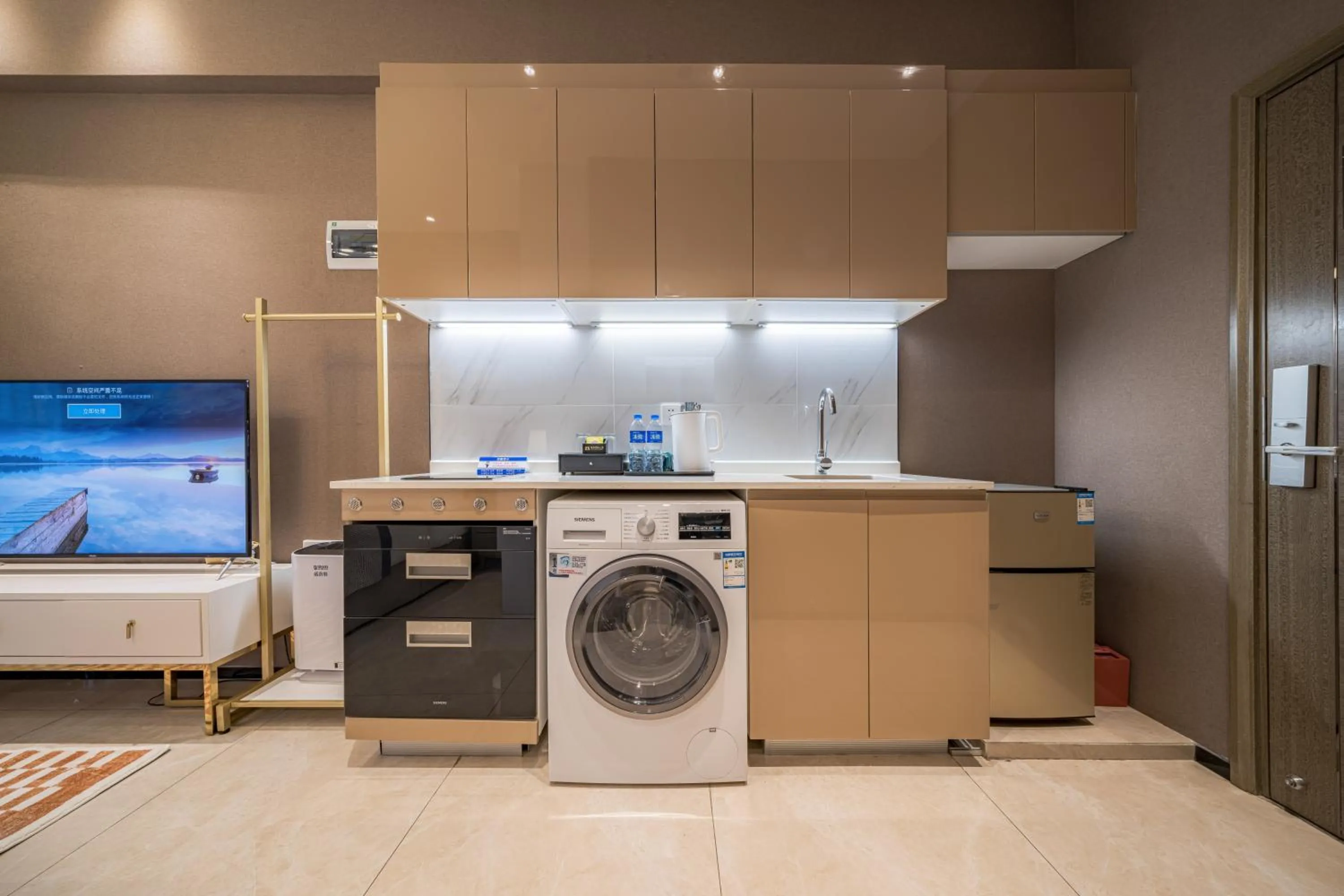 Coffee/tea facilities in Gepai Executive Apartment - Shenzhen Futian Convention and Exhibition Center