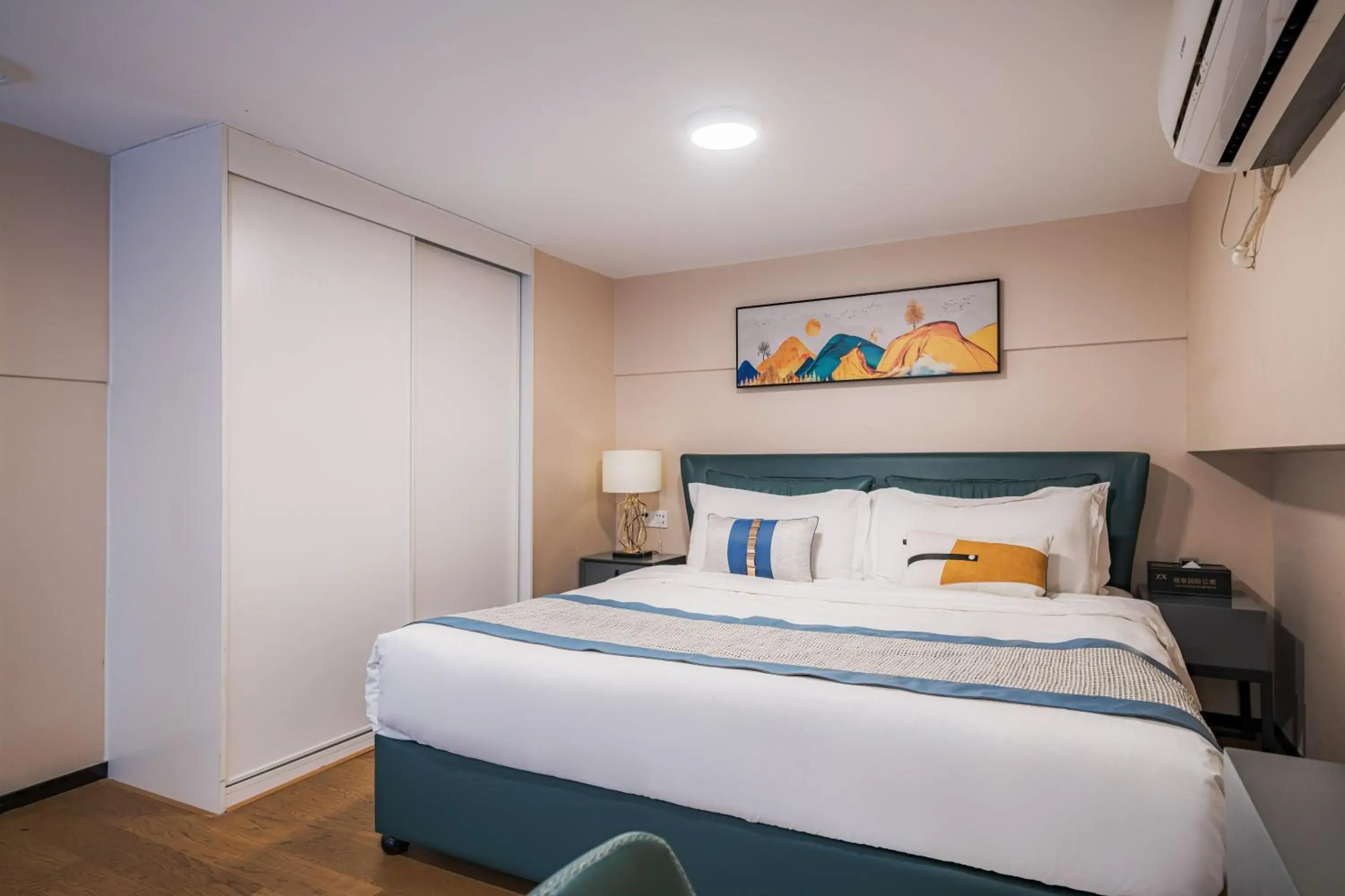 Bed in Gepai Executive Apartment - Shenzhen Futian Convention and Exhibition Center Bed in Gepai Executive Apartment - Shenzhen Futian Convention and Exhibition Center