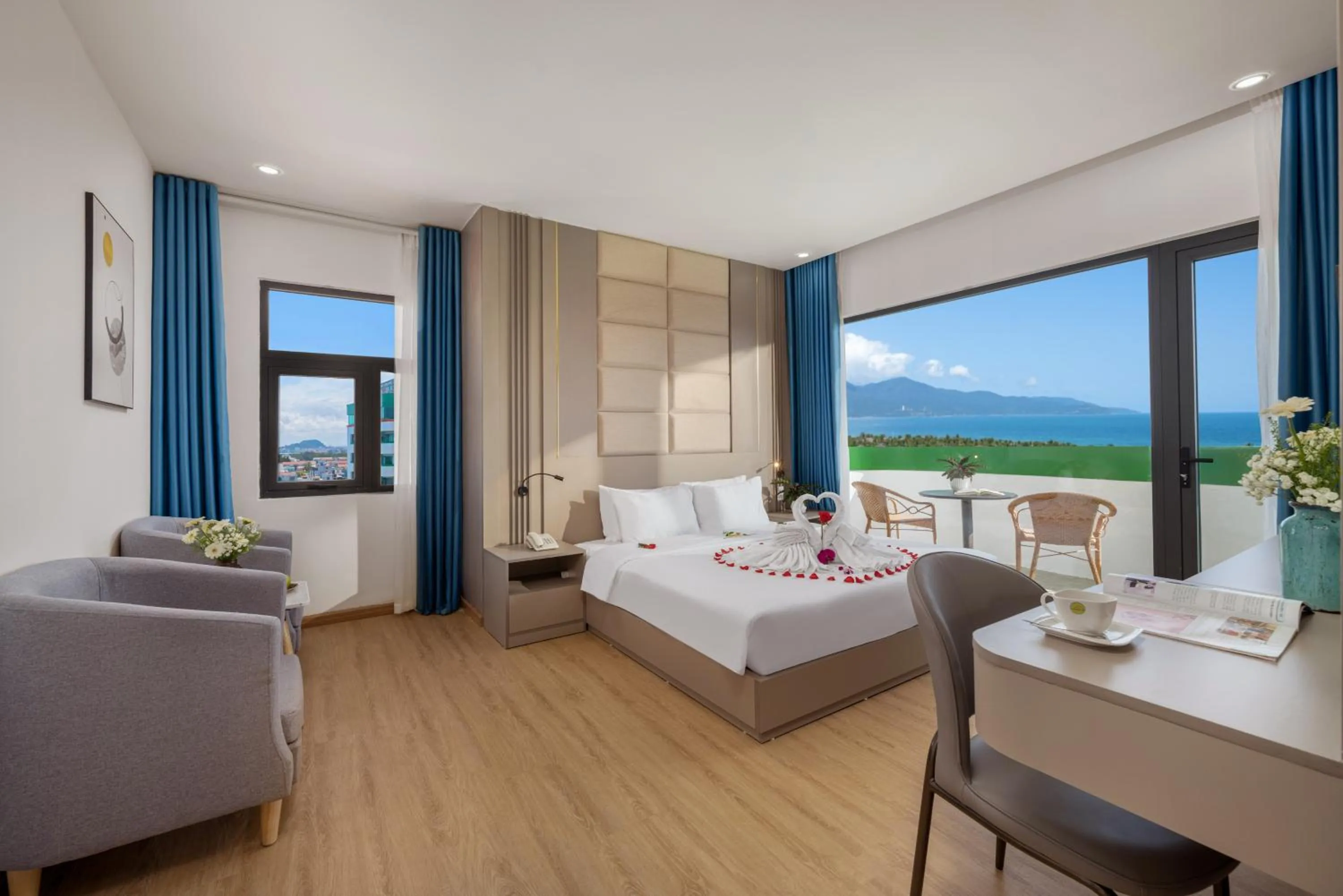 Bedroom, Bed in Fansipan Da Nang Hotel