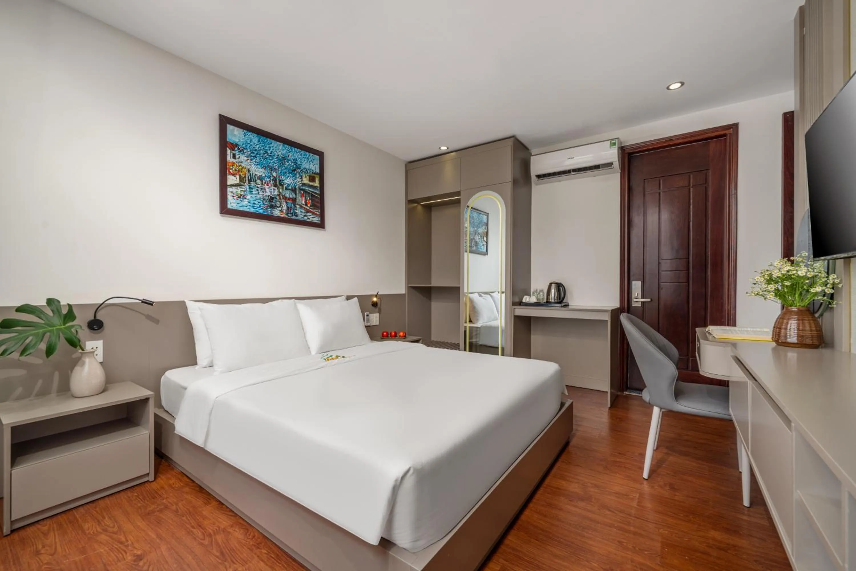 Bed in Fansipan Da Nang Hotel