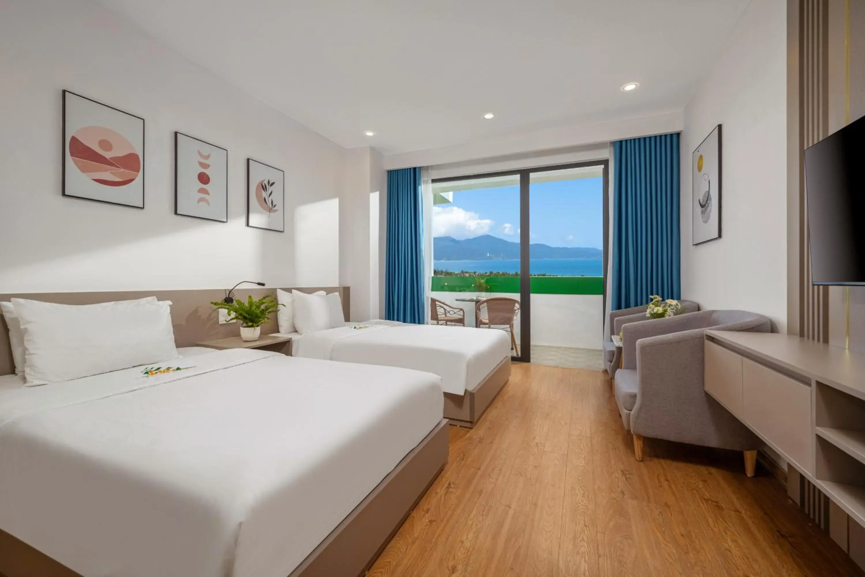 Twin Room with Sea View in ELC Da Nang Hotel & Spa Twin Room with Sea View in ELC Da Nang Hotel & Spa