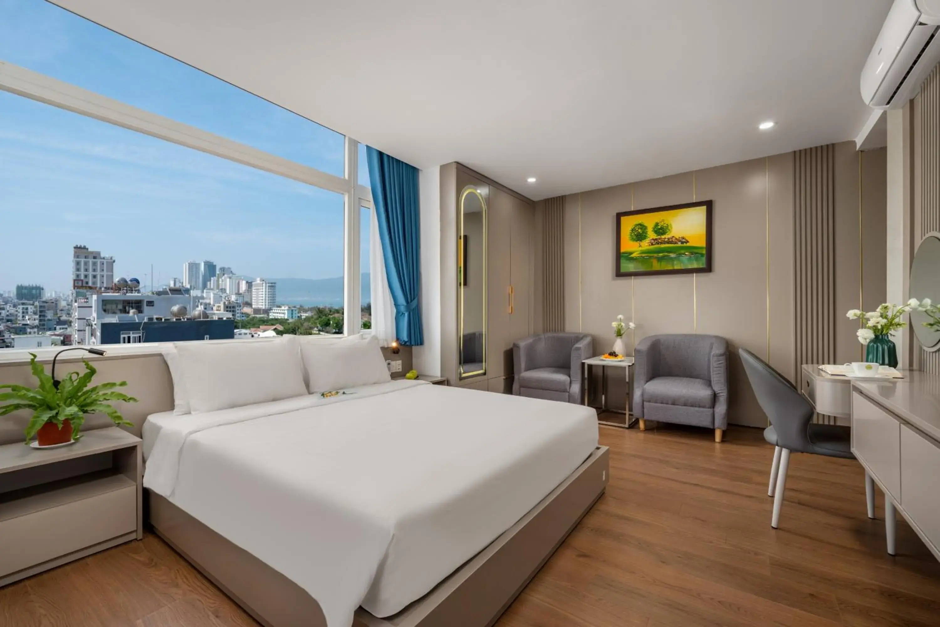 Deluxe King Studio in ELC Da Nang Hotel & Spa Deluxe King Studio in ELC Da Nang Hotel & Spa