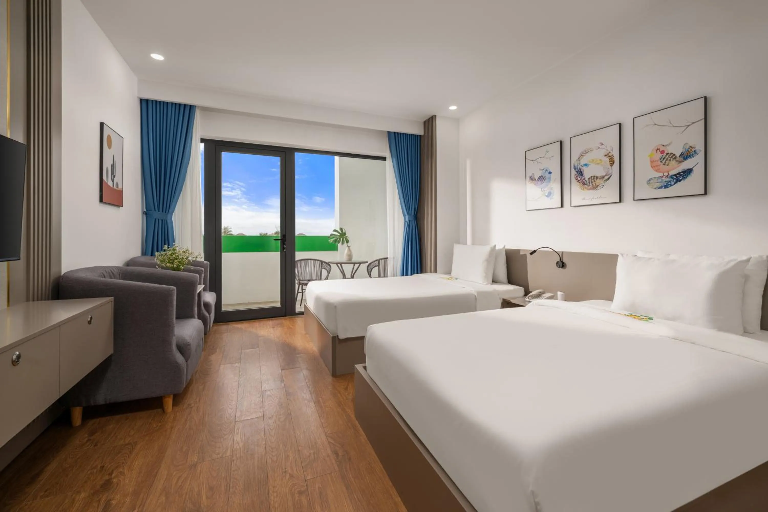 Bed in Fansipan Da Nang Hotel