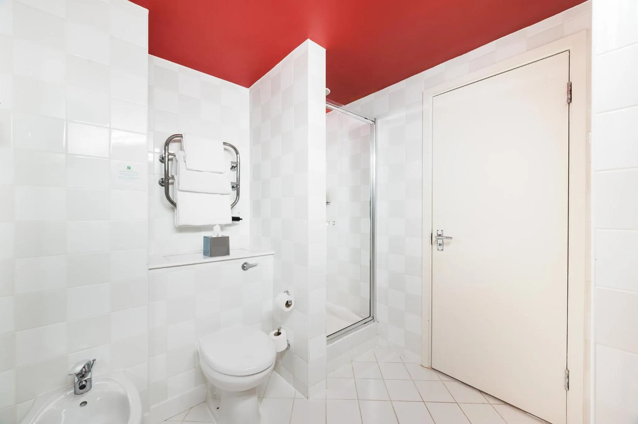 Bathroom in Holiday Inn Leeds Brighouse by IHG