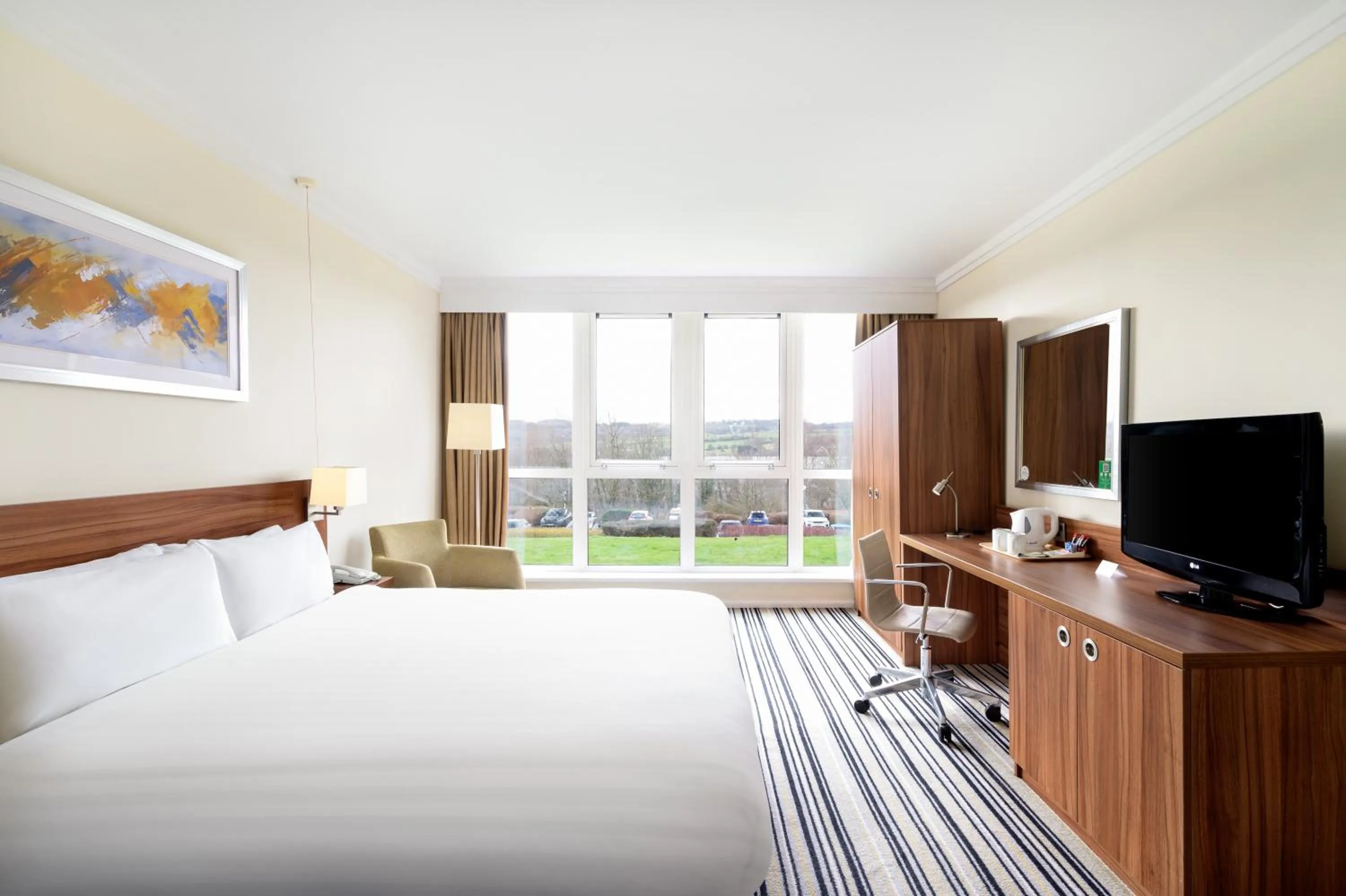 Property building, Bed in Holiday Inn Leeds Brighouse by IHG