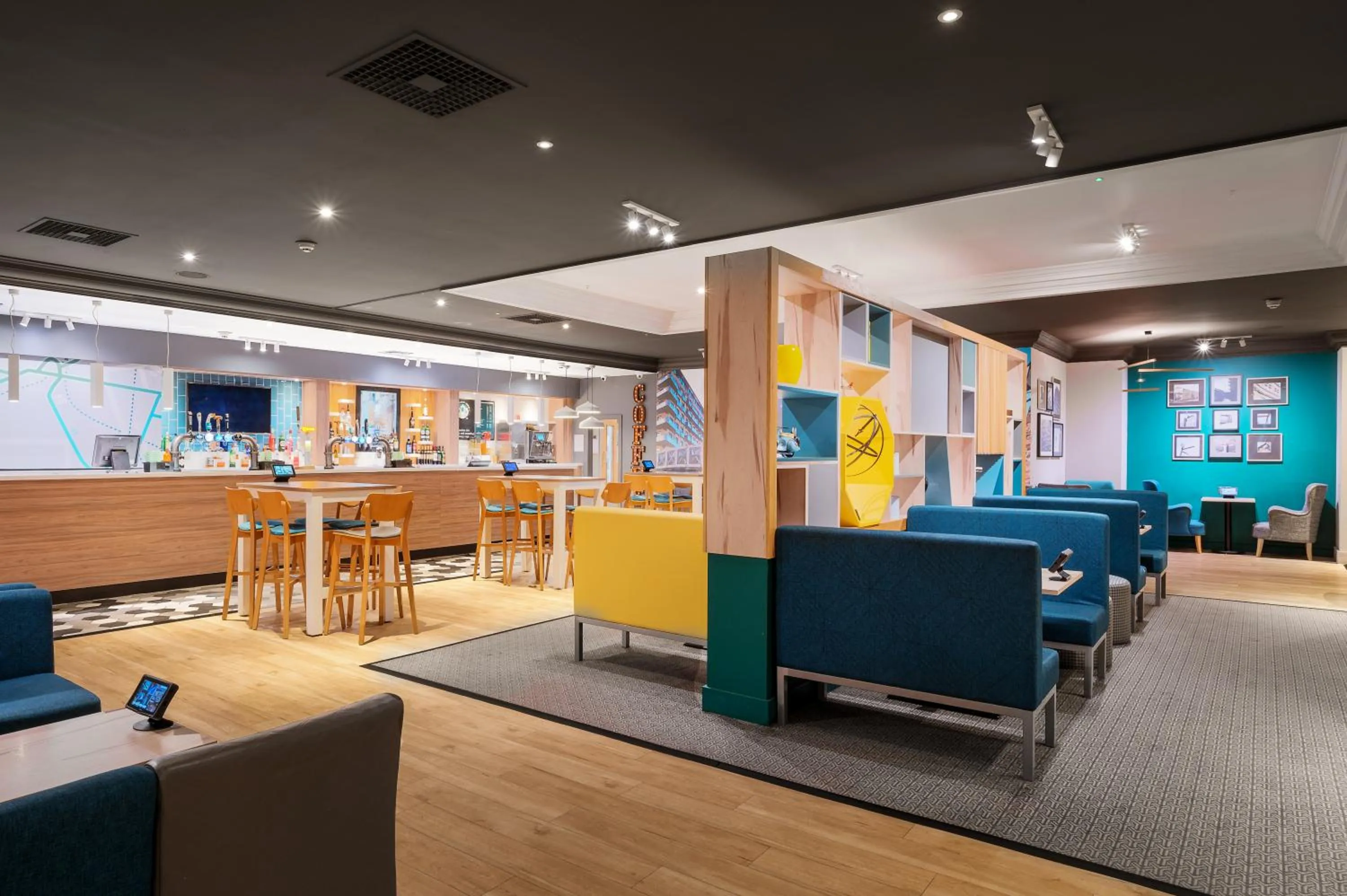 Restaurant/places to eat in Holiday Inn Leeds Brighouse by IHG