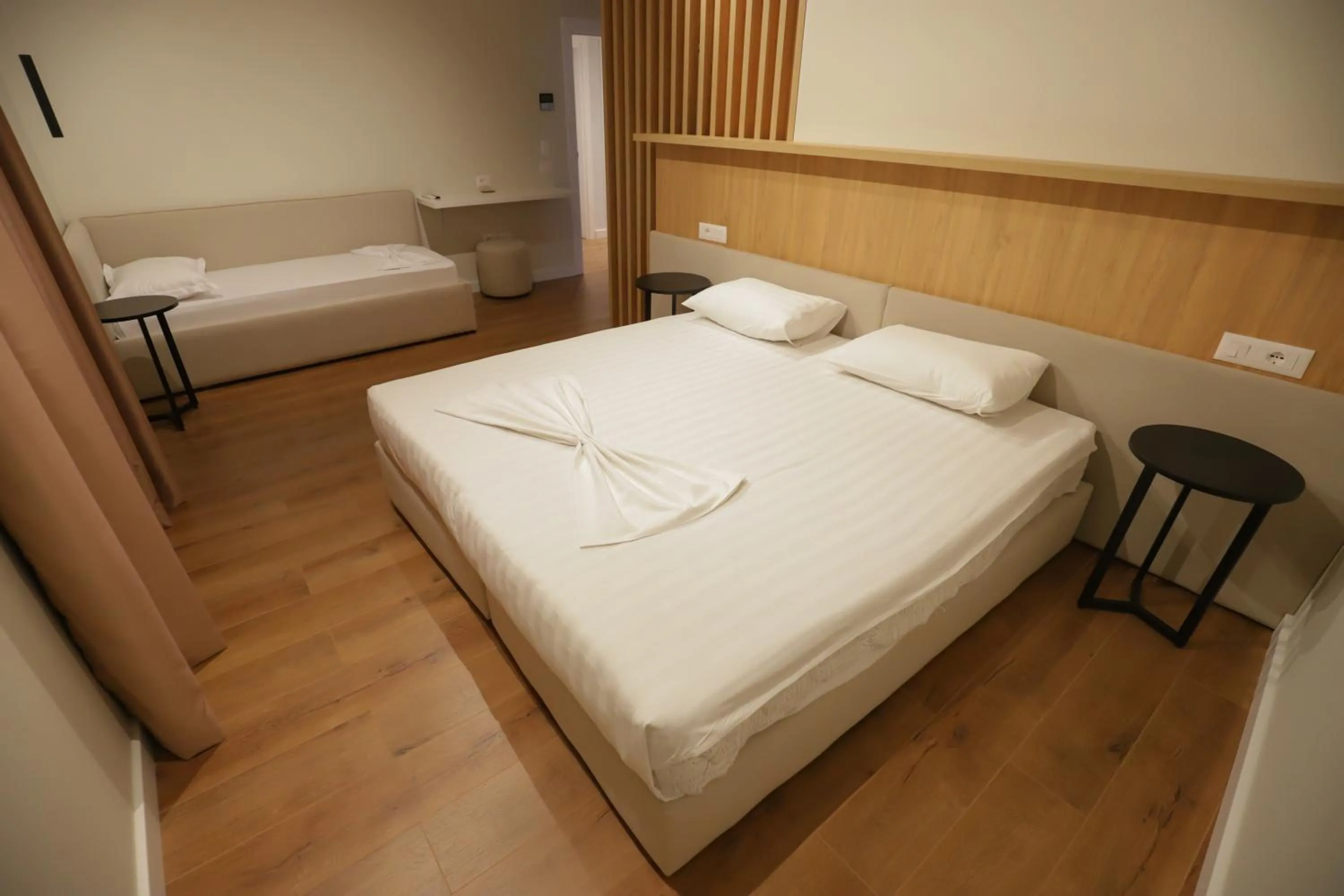 Bed in Hotel Relax City Center