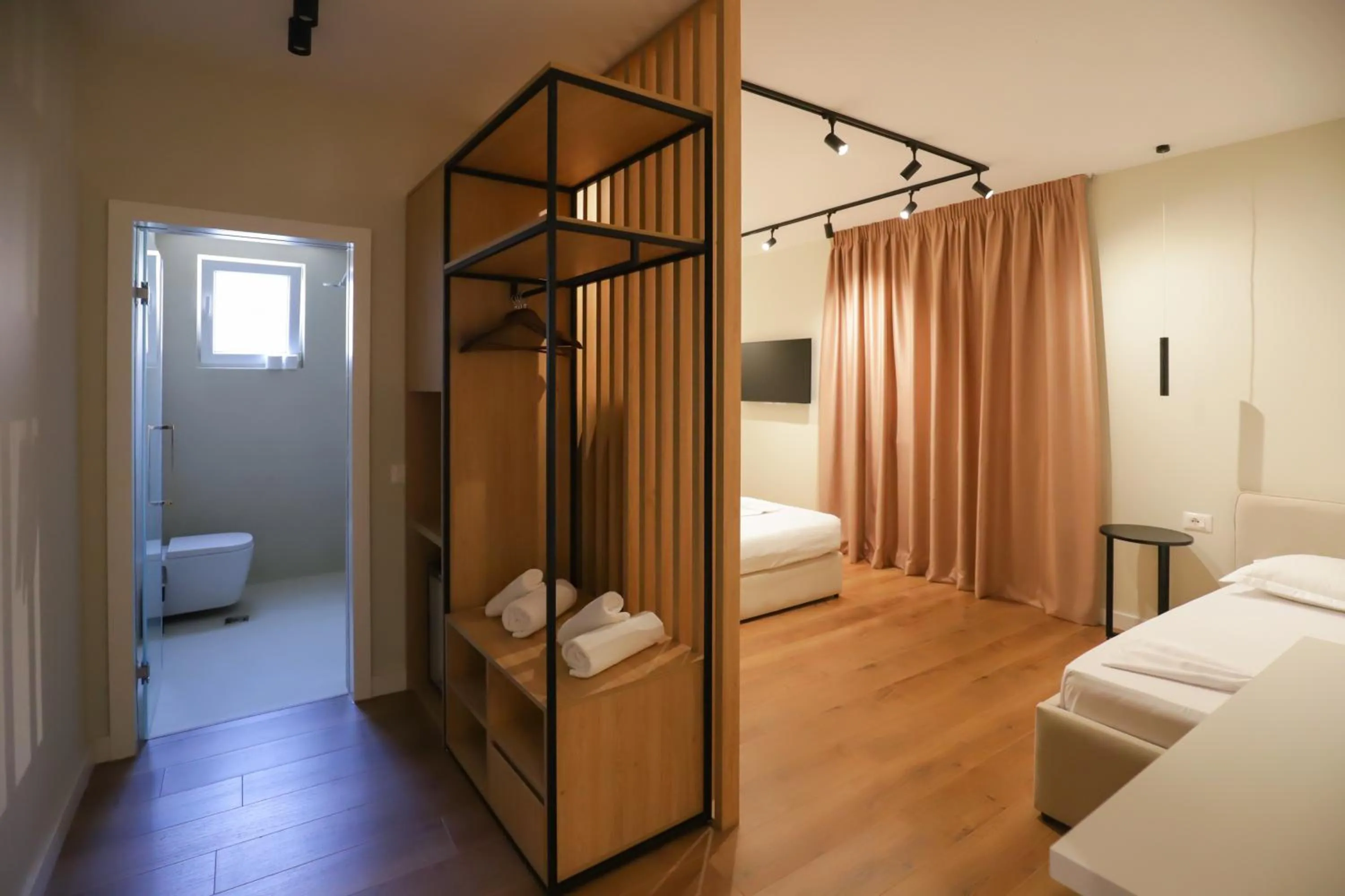 Bed in Hotel Relax City Center