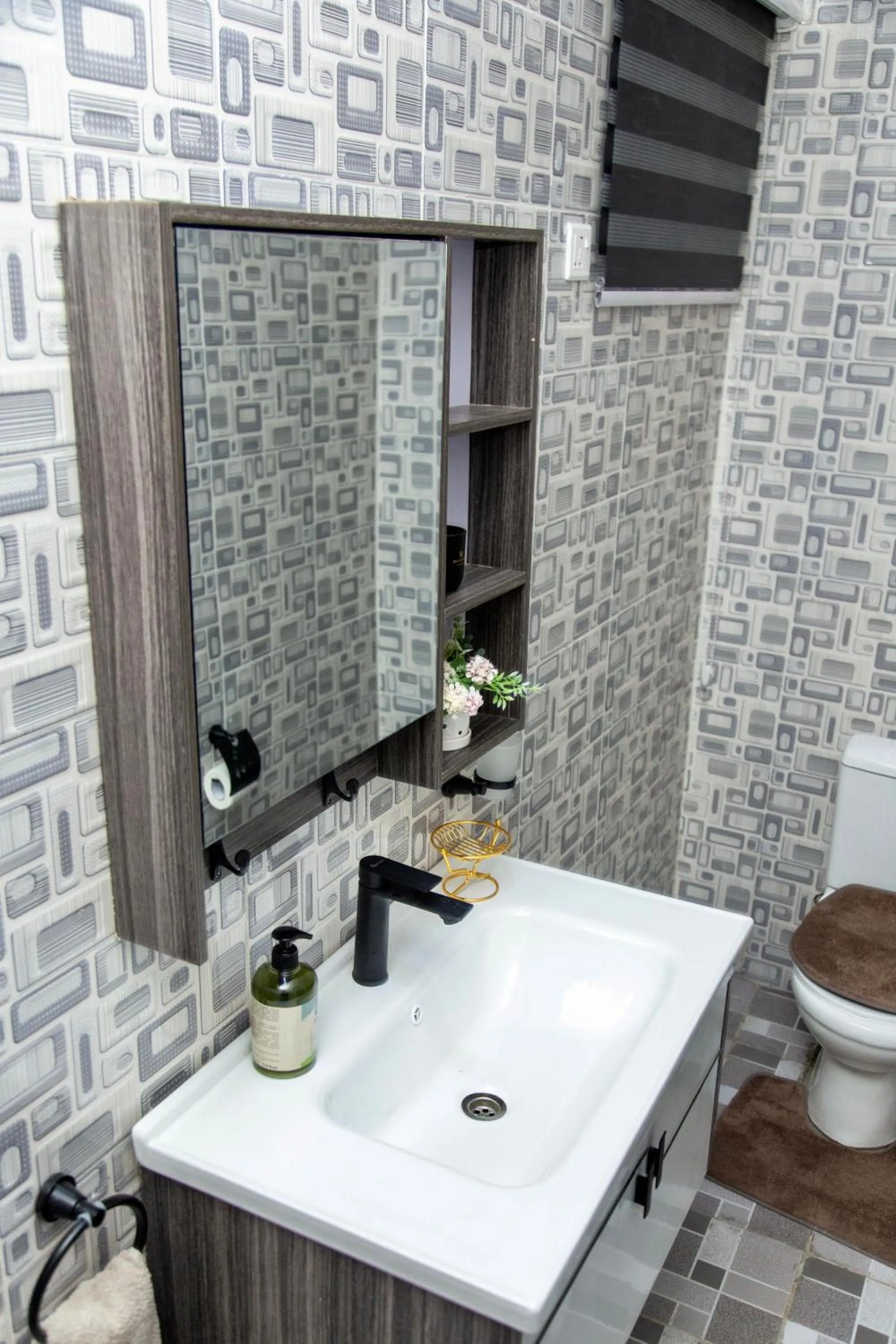 Toilet in BryMac Hotel