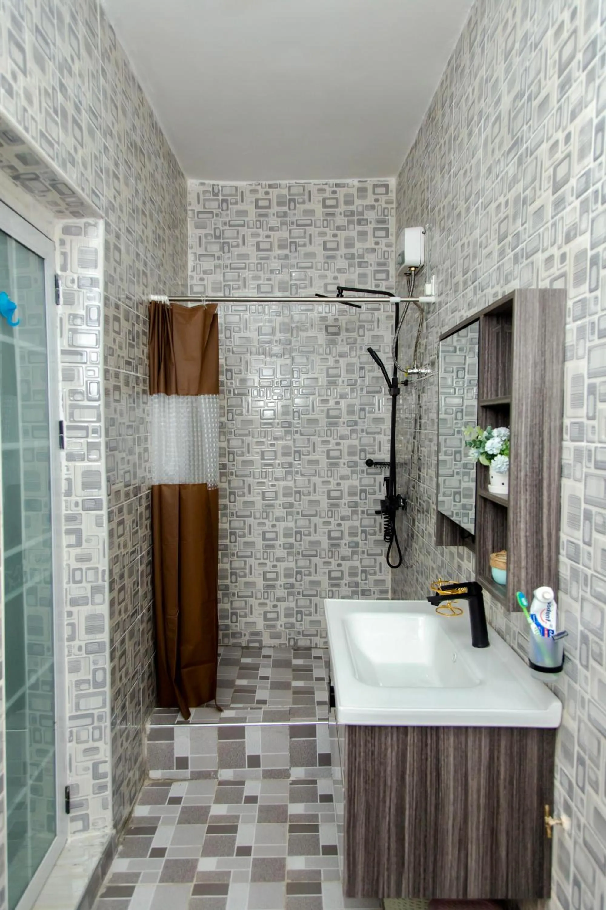 Shower in BryMac Hotel