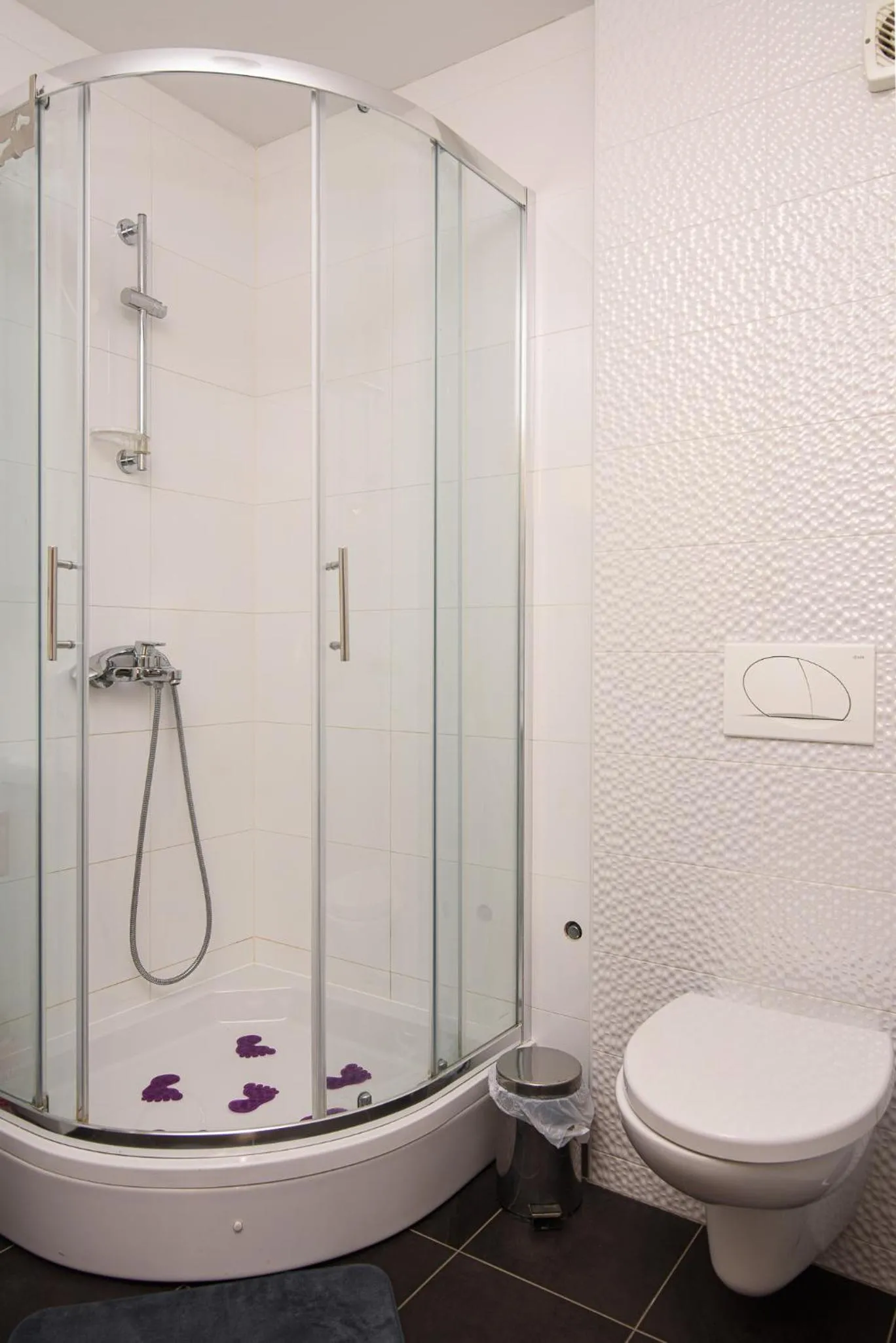 Shower in Apartments Trabakul