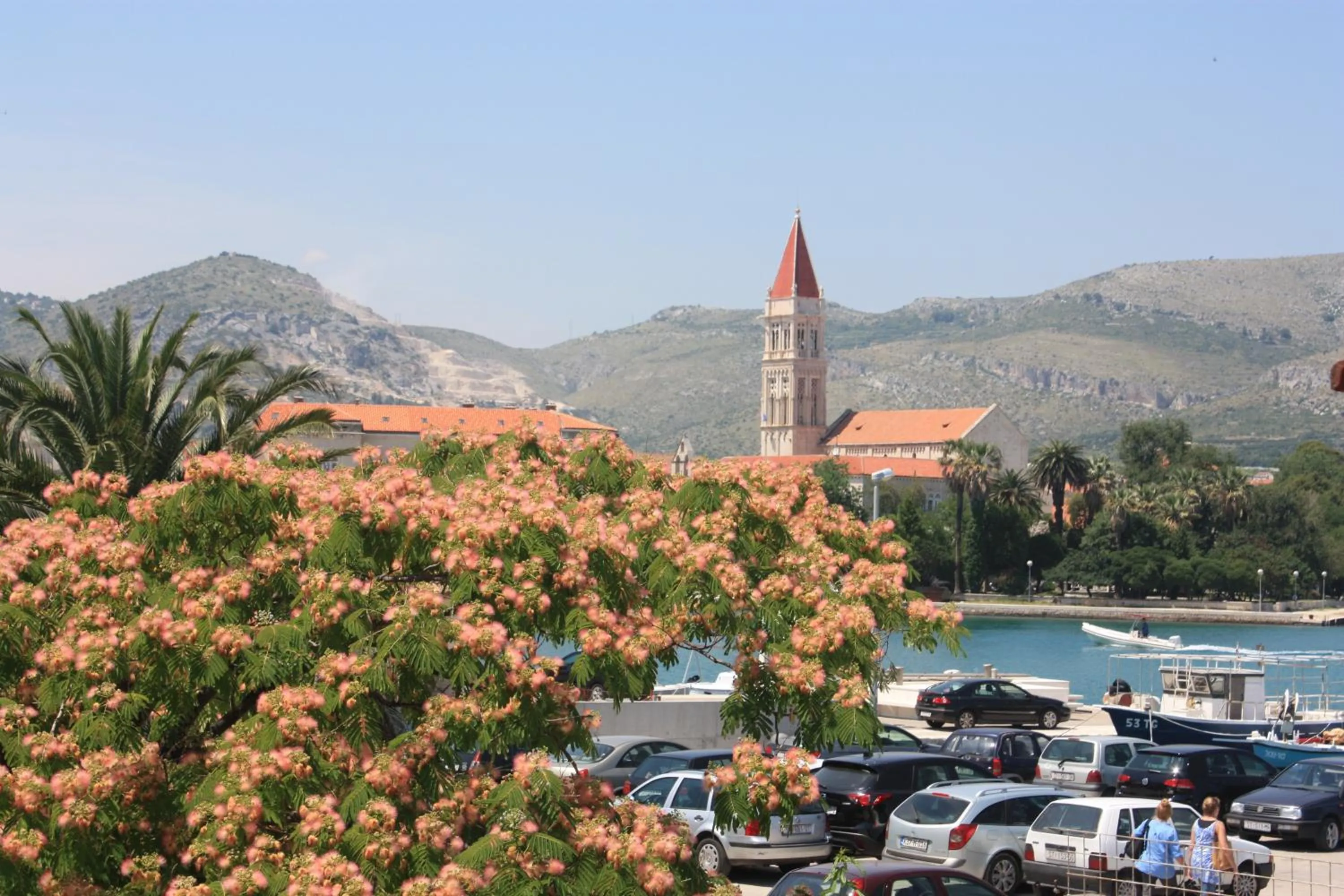 Nearby landmark in Apartments Trabakul