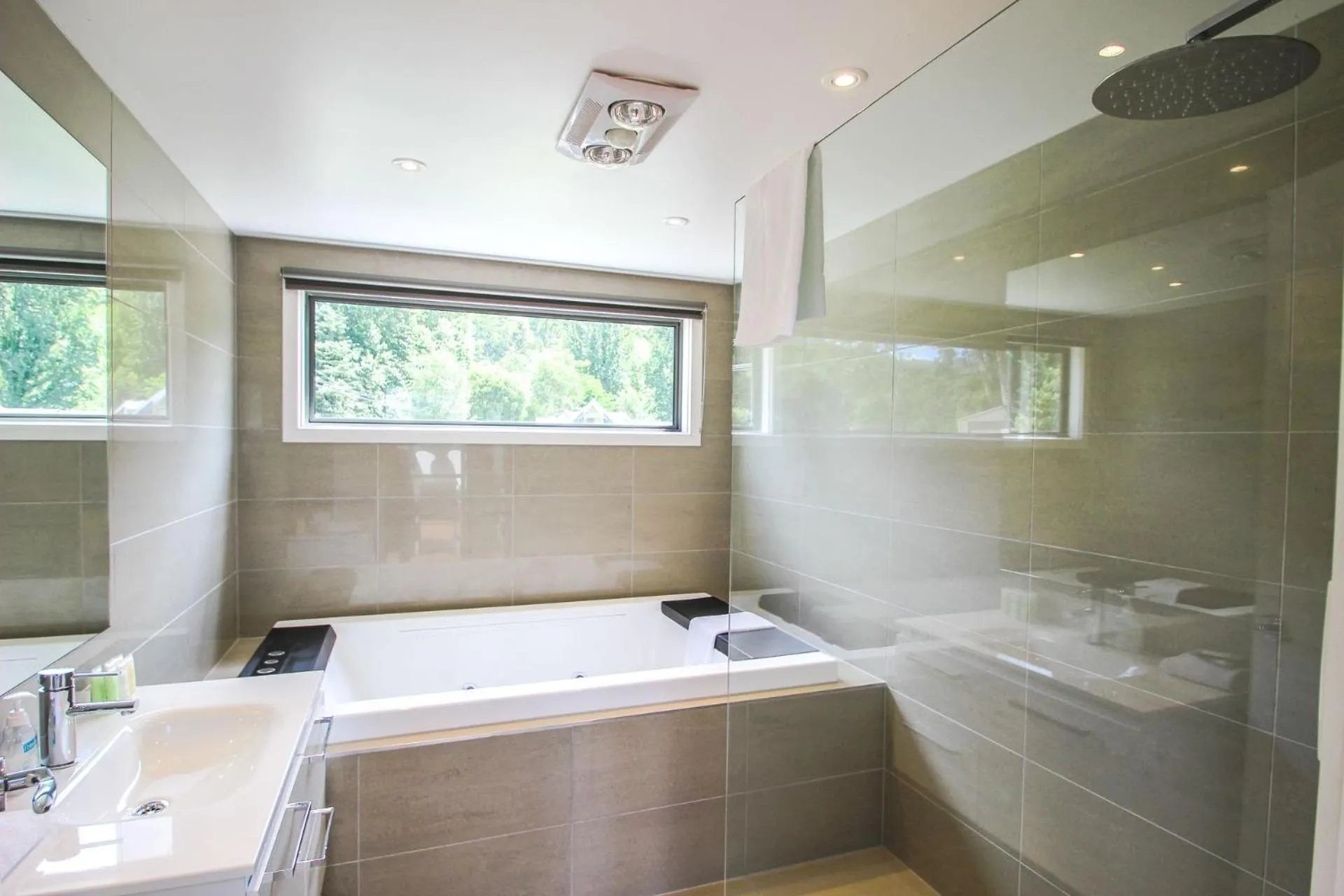 Shower in The Base One