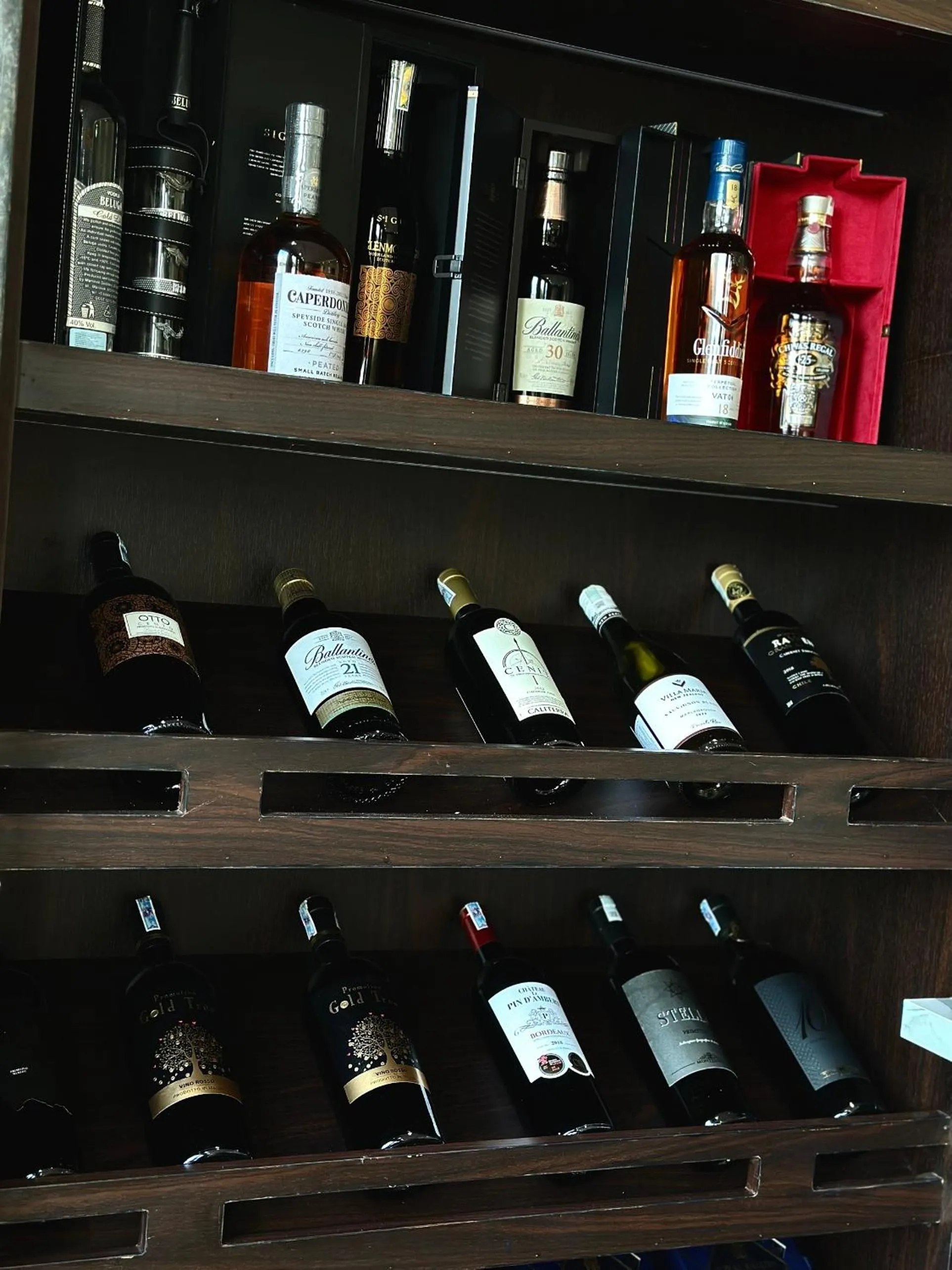 Lounge or bar in ViAn Hotel And Spa Danang