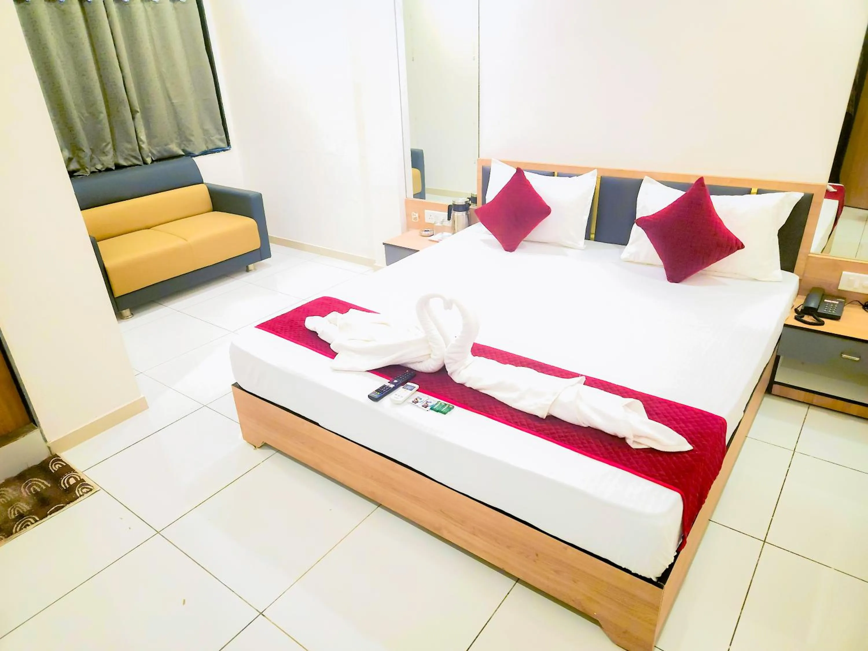 Bedroom, Bed in Hotel Near Me, Rajkot