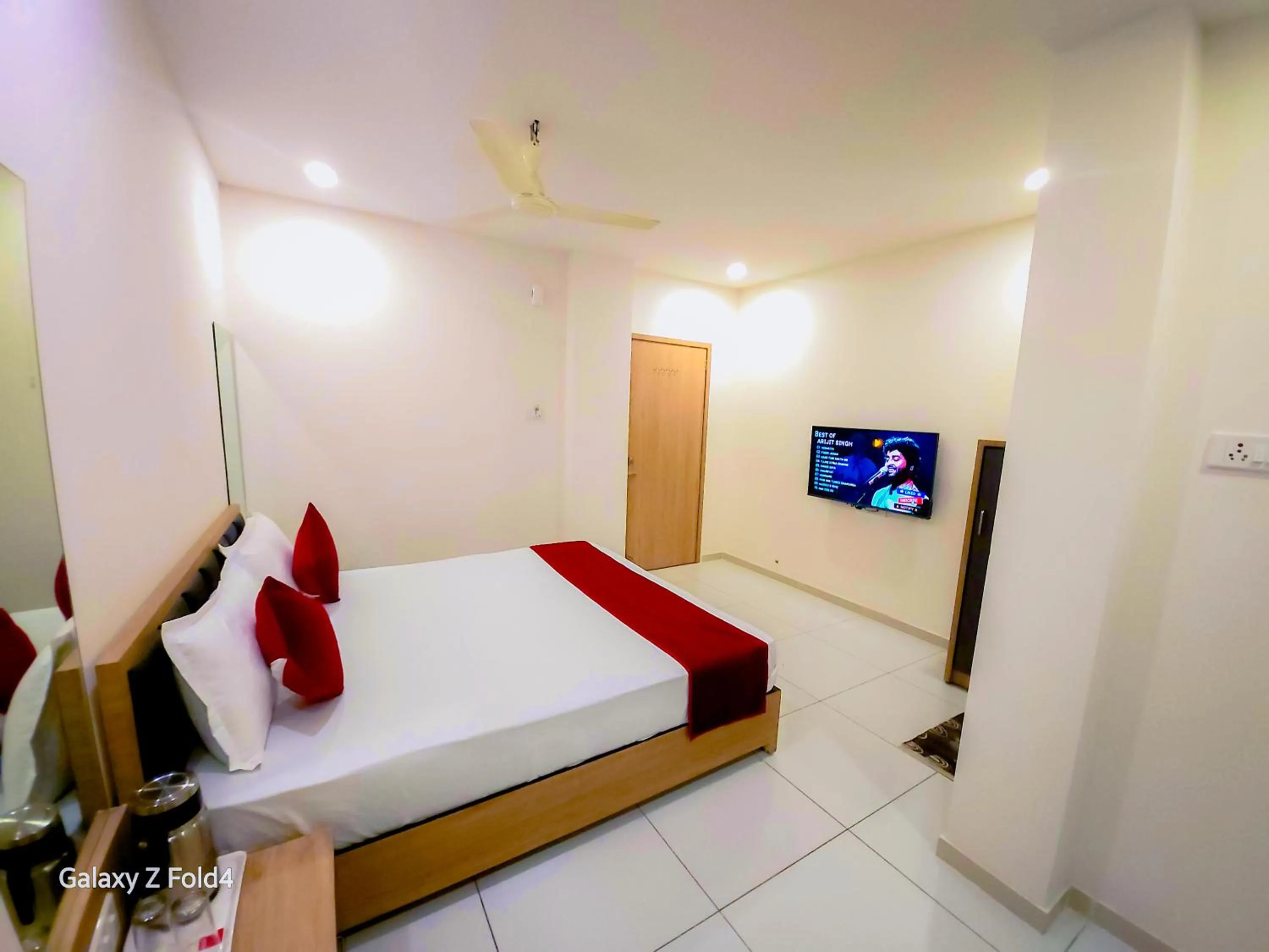 Bedroom, Bed in Hotel Near Me, Rajkot