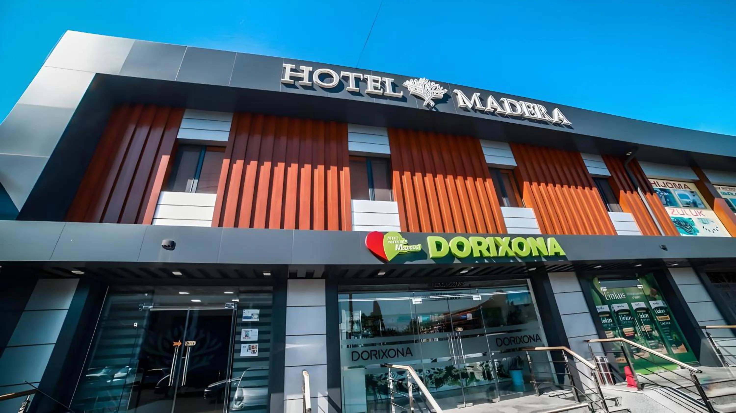 Property building in Hotel Madera