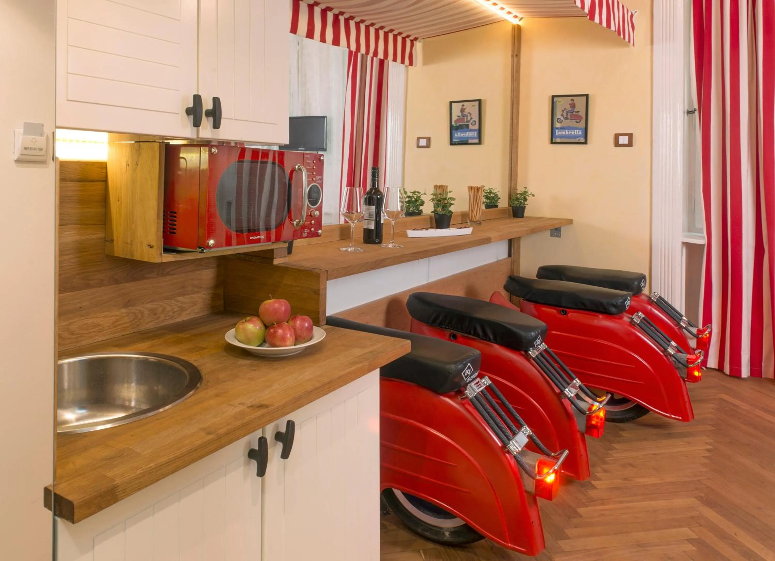 Kitchen or kitchenette in Walk Inn Váci 42