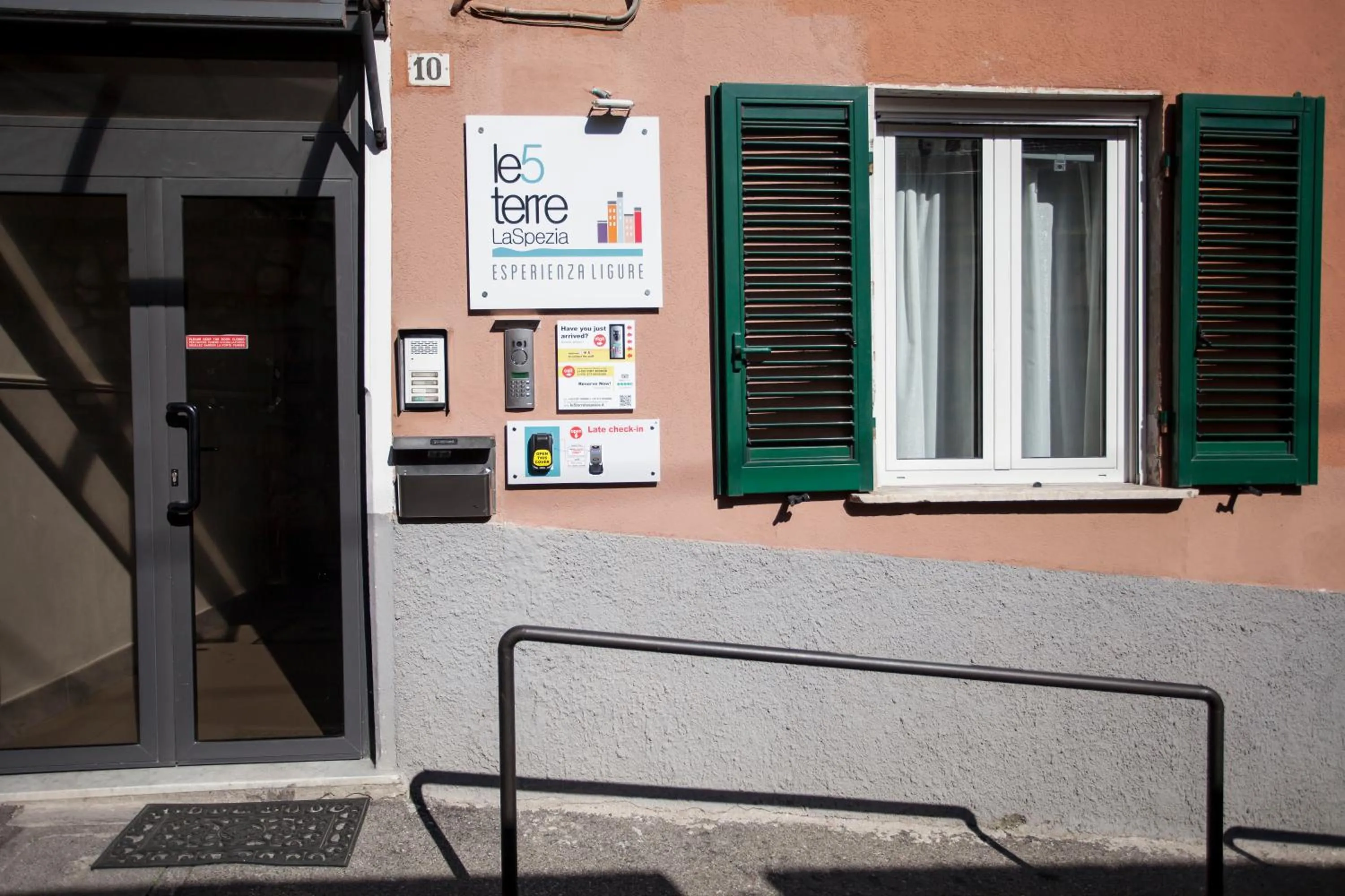 Facade/entrance in Le 5 Terre La Spezia