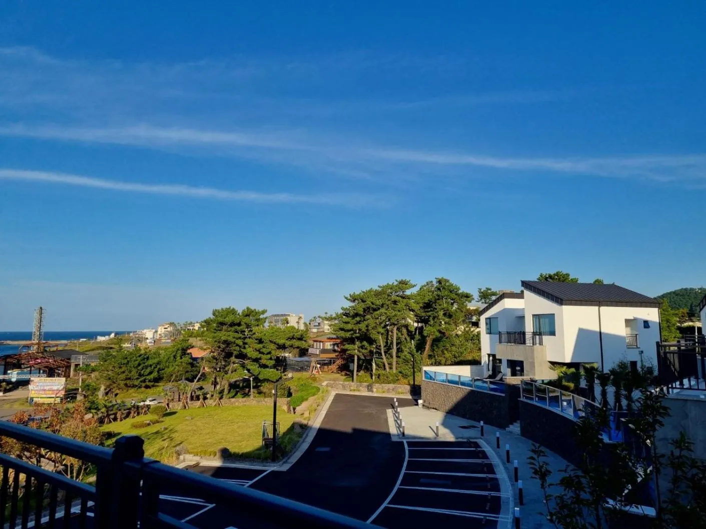 Property building in Ddosi Aewol Pool Villa