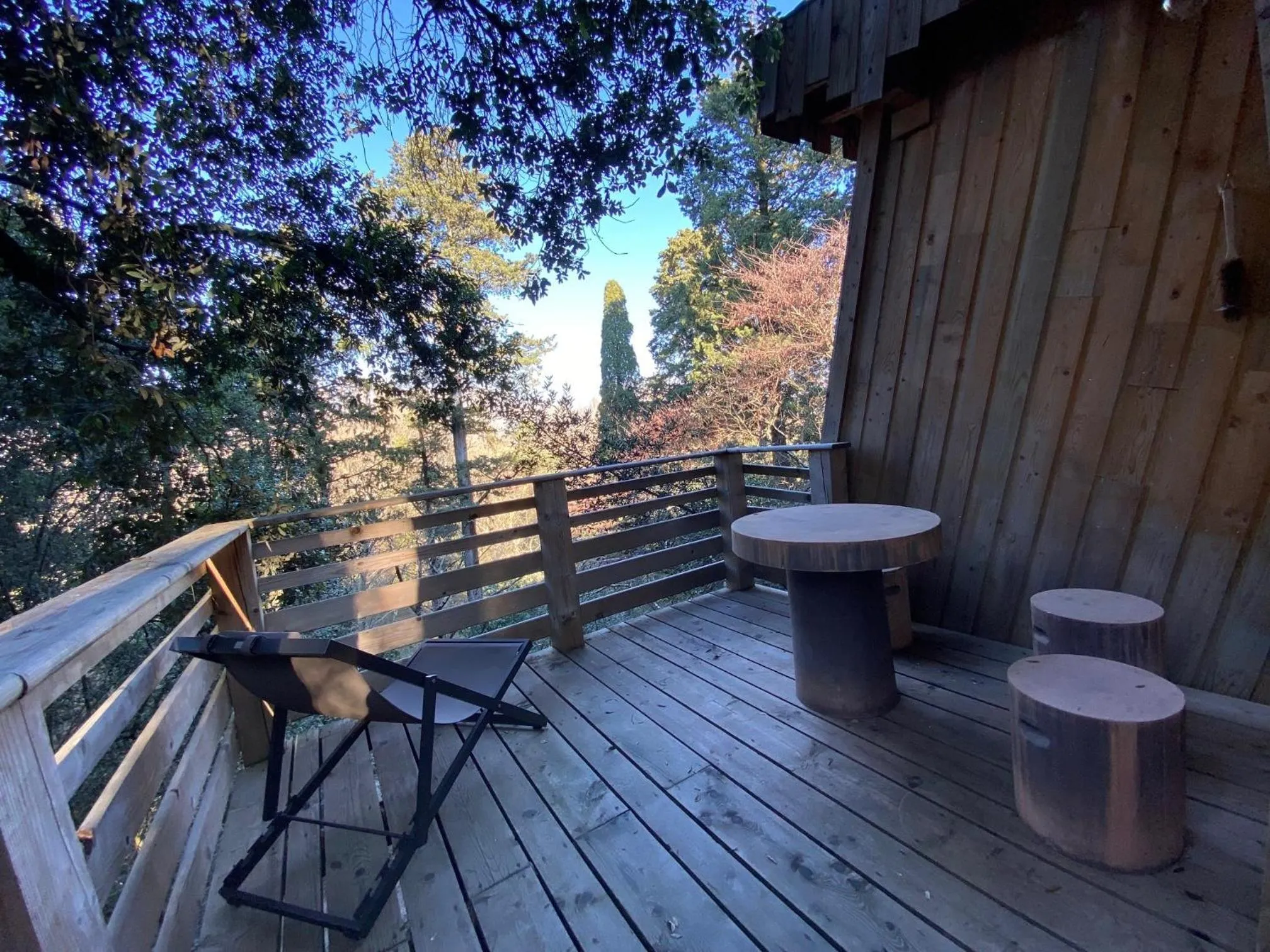 Balcony/Terrace in Les Cabanes Dans Les Bois Logis Hôtel