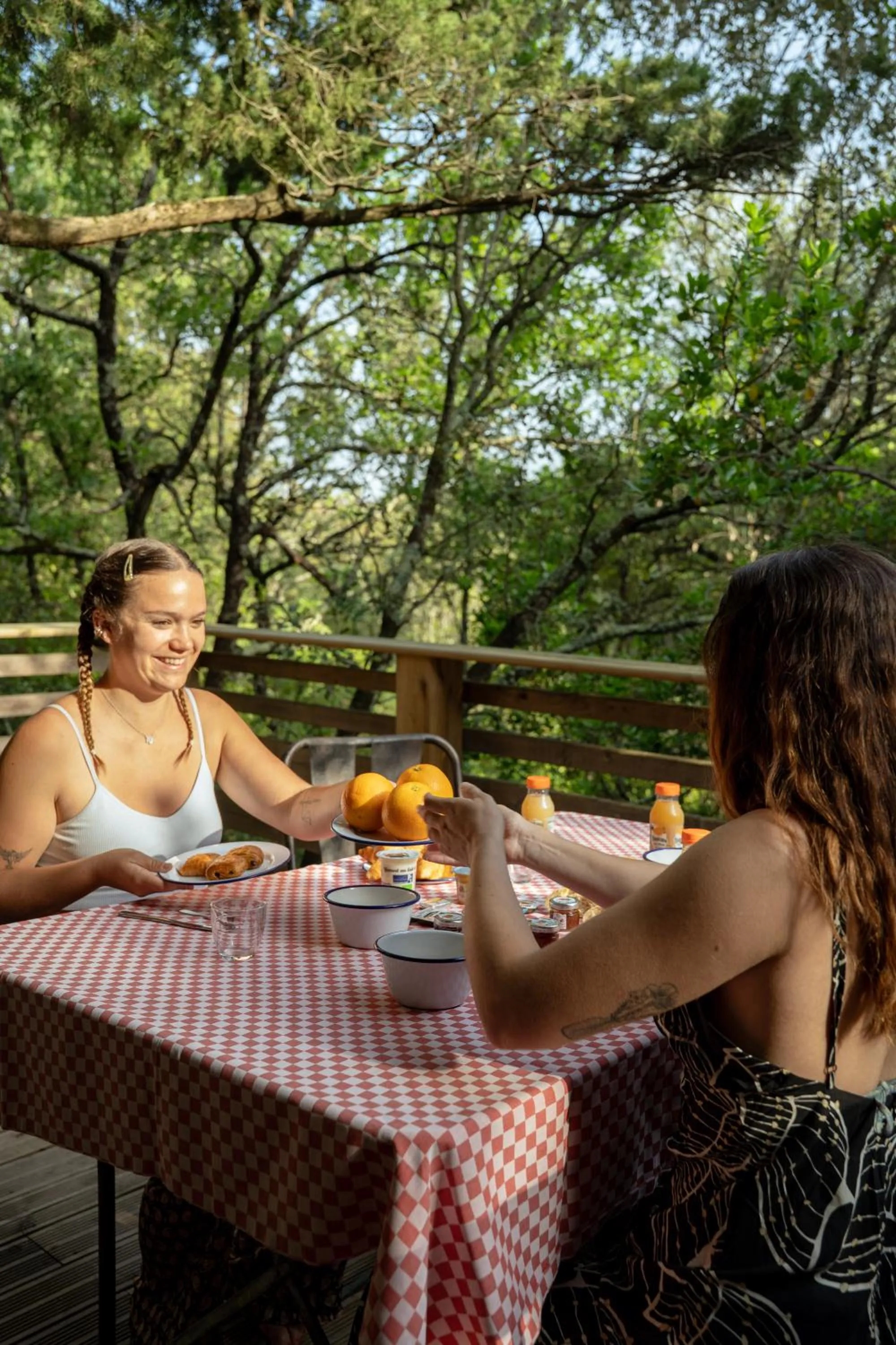 Breakfast in Les Cabanes Dans Les Bois Logis Hôtel