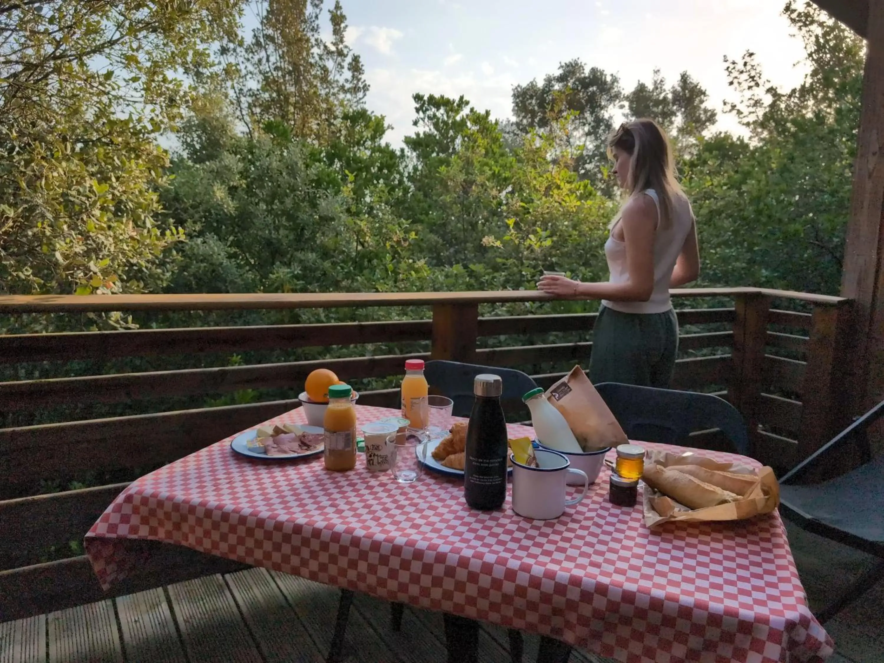 Breakfast in Les Cabanes Dans Les Bois Logis Hôtel