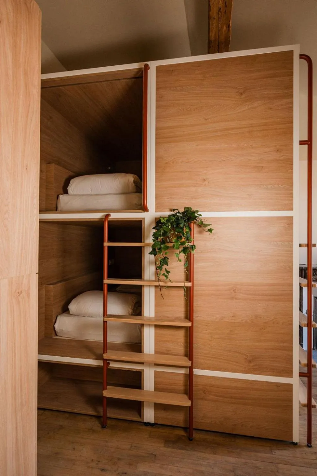 Bedroom in CENTRAL Hostel La Rochelle Centre