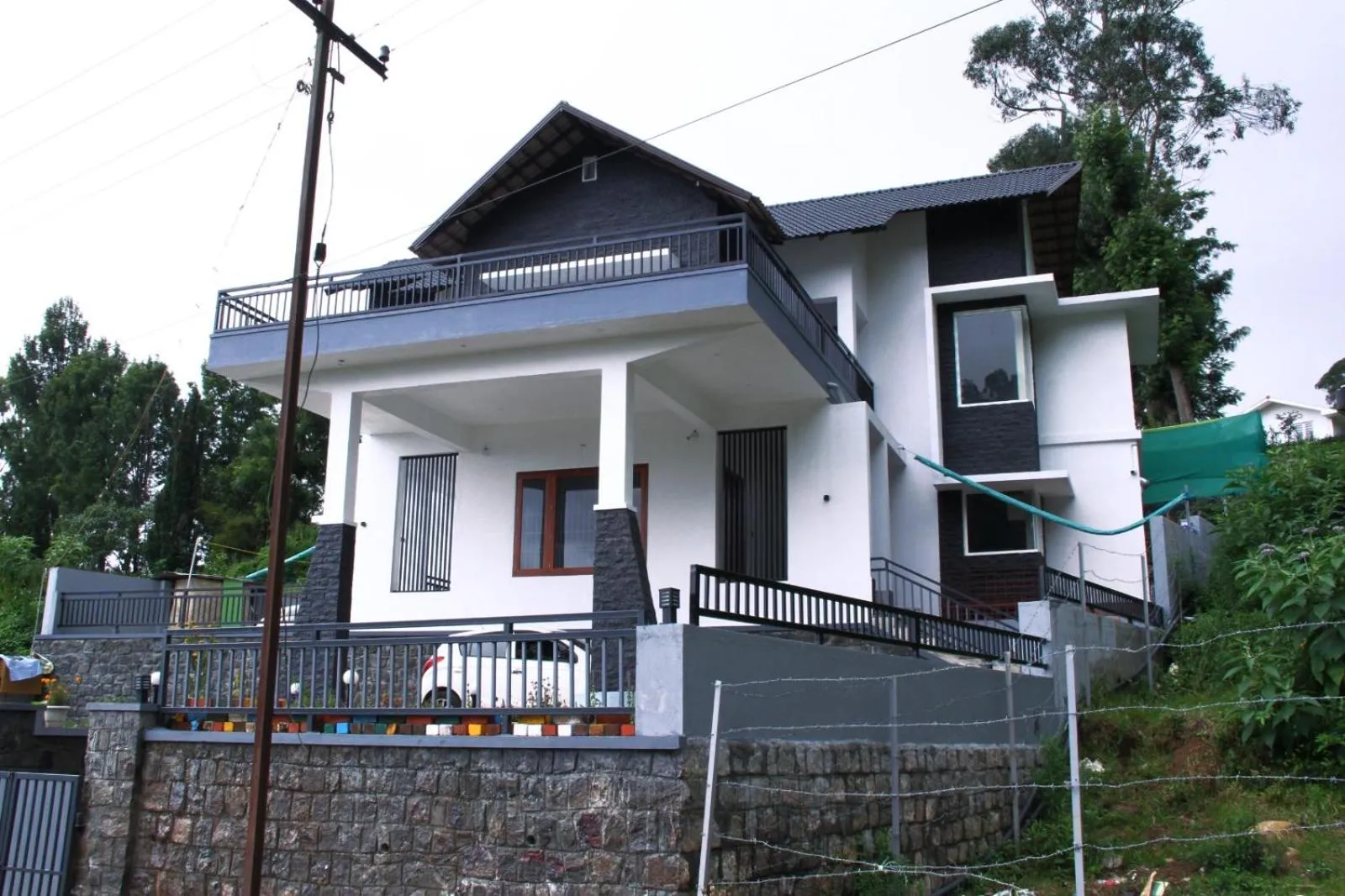Property building in Airy Homestay Ooty by Lexstays