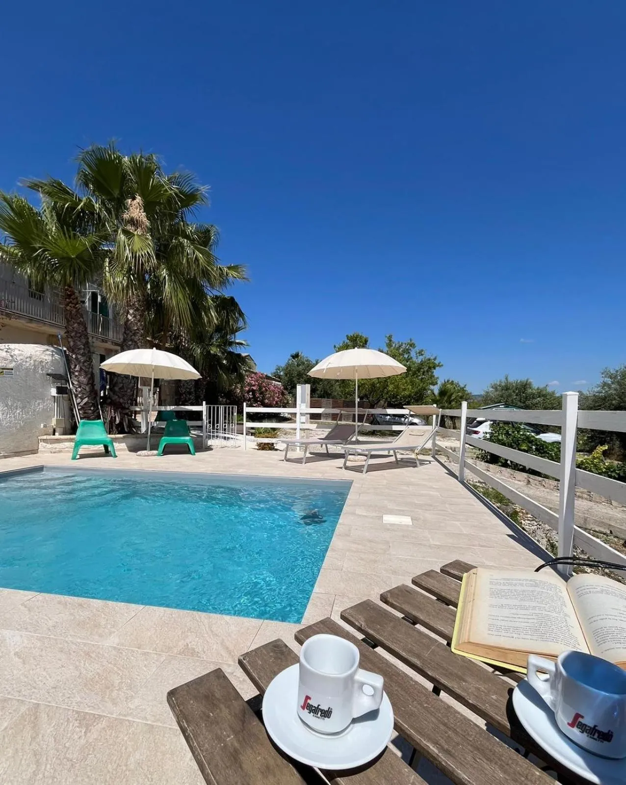 Pool view in Agriturismoeloropizzuta