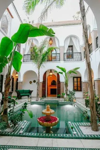 RIAD ELNOUJOUM RIAD ELNOUJOUM