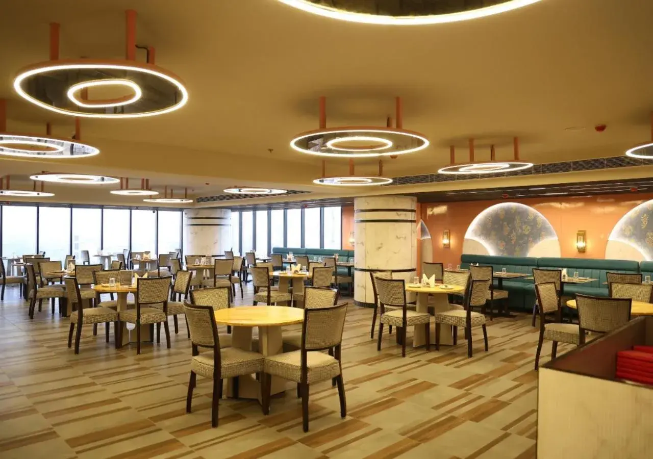 Property building in All Starr Club Property building in All Starr Club