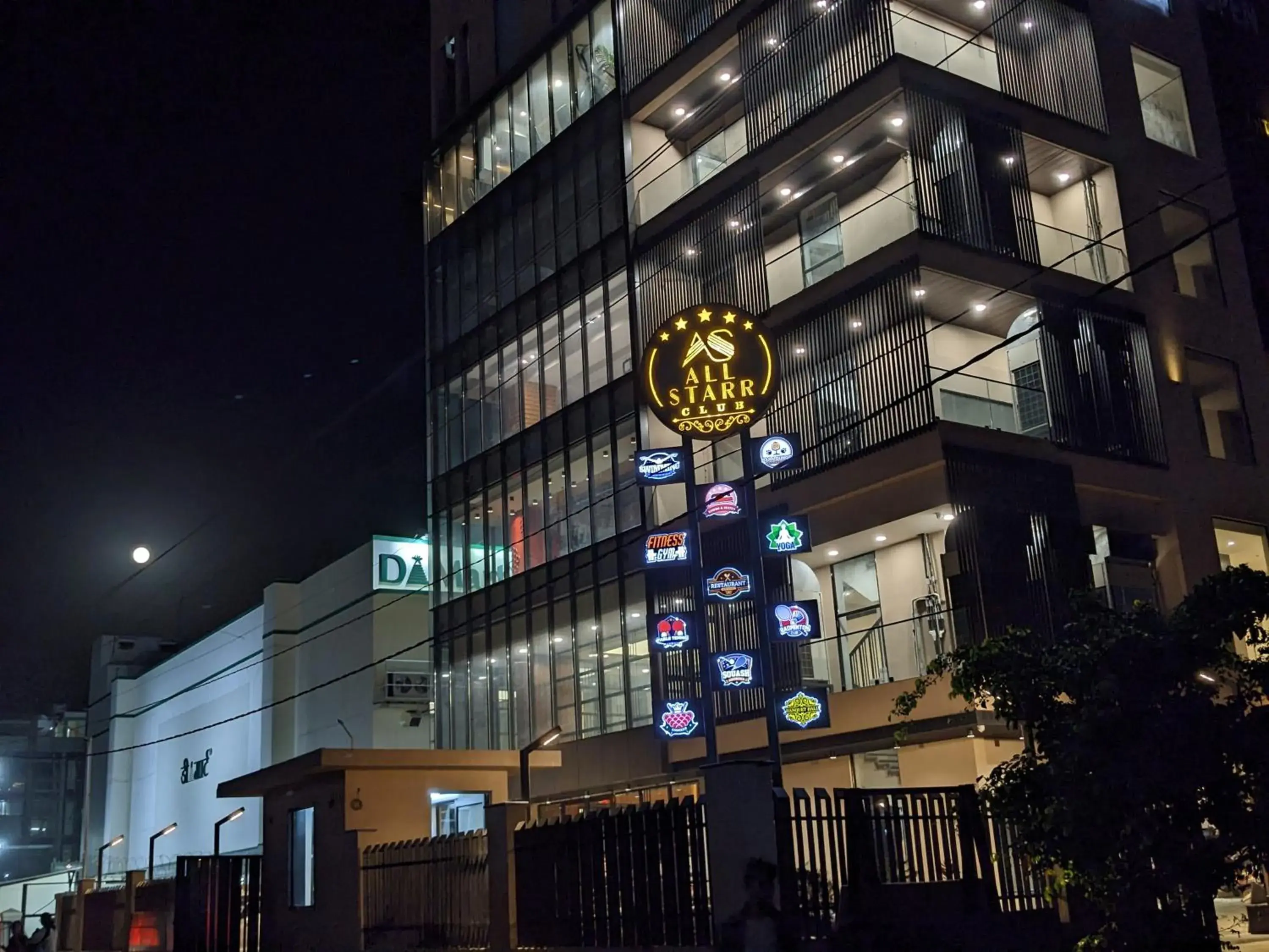 Property building in All Starr Club Property building in All Starr Club