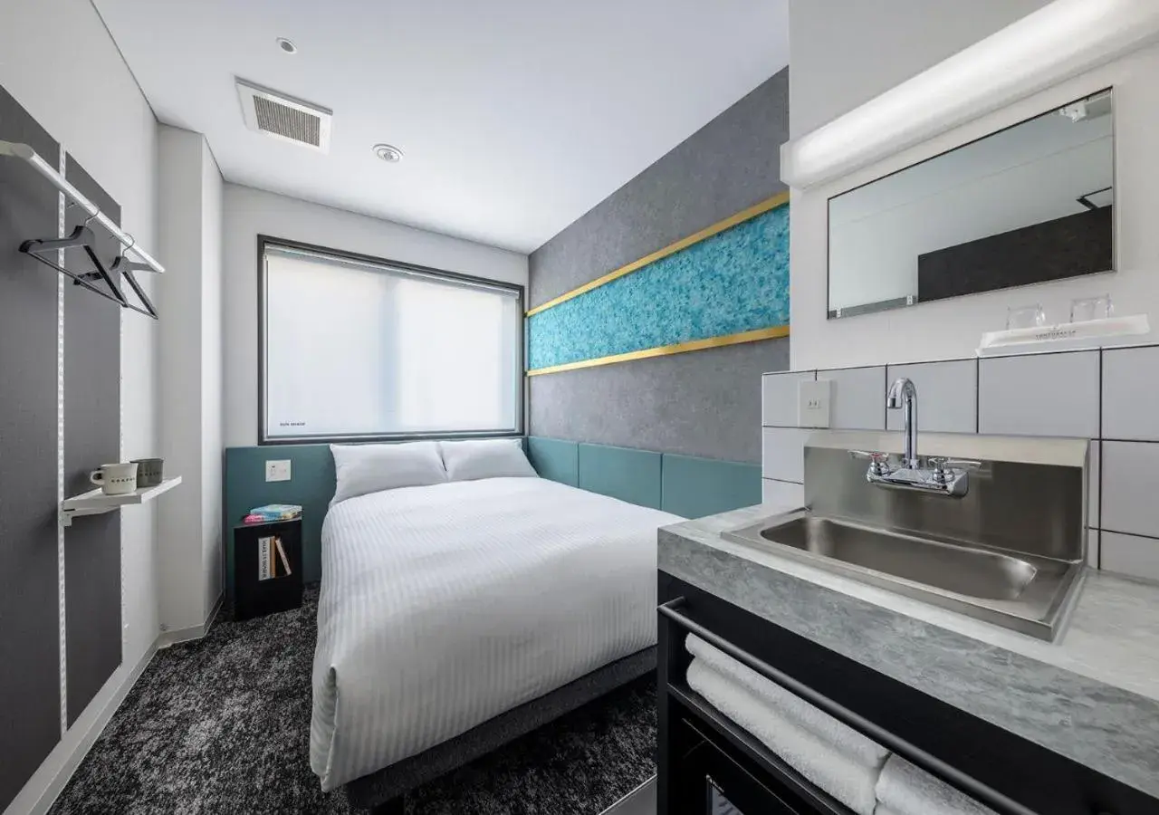 Shared Bathroom - Double Room in HOTEL GRAPHY Shibuya Shared Bathroom - Double Room in HOTEL GRAPHY Shibuya