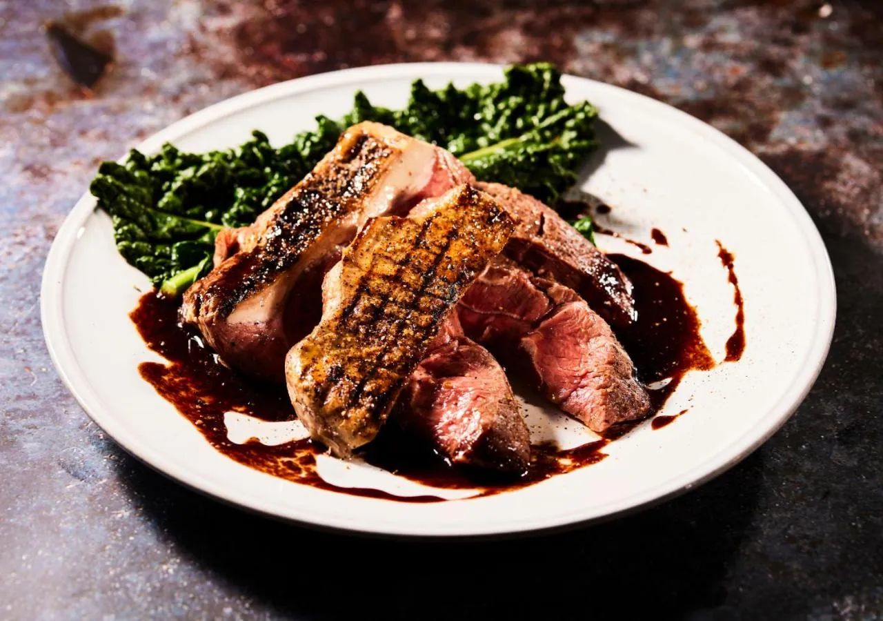 Restaurant/places to eat in HOTEL GRAPHY Shibuya