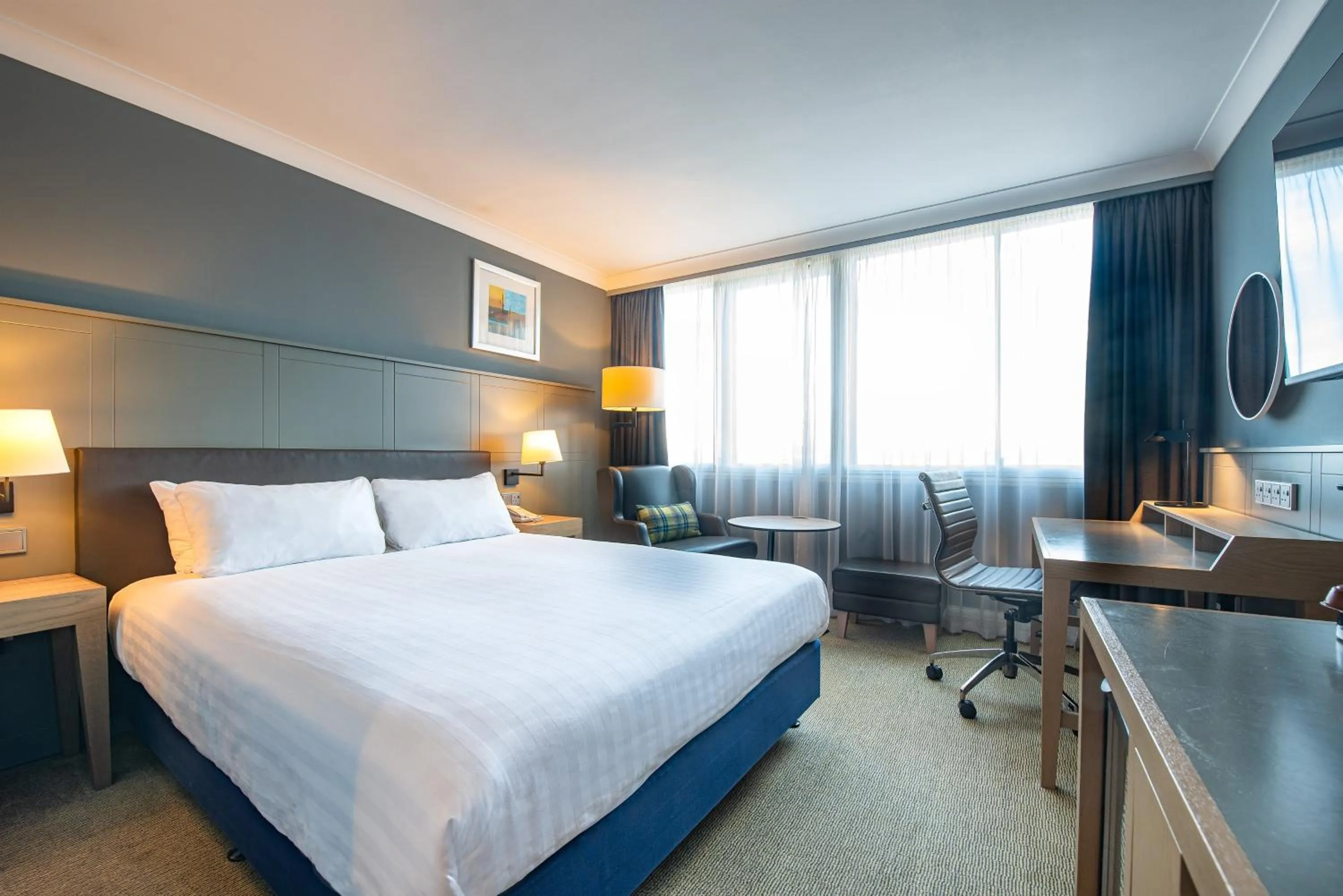 Photo of the whole room, Bed in Holiday Inn - Glasgow Airport by IHG