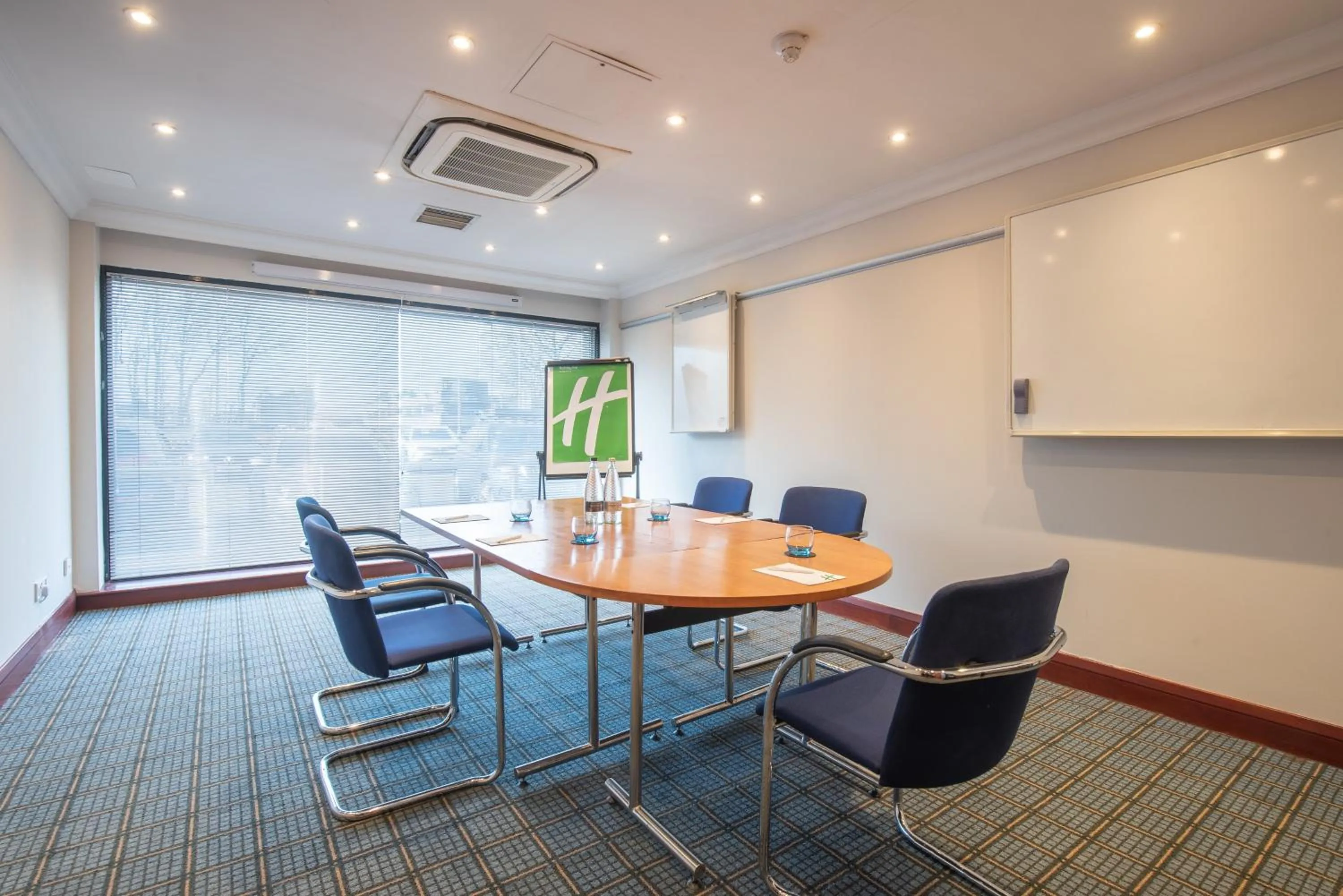 Meeting/conference room in Holiday Inn - Glasgow Airport by IHG