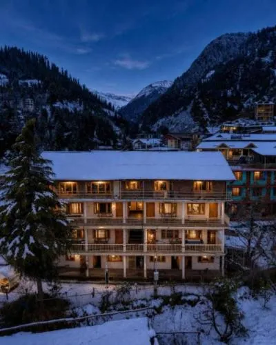 Beholden Stay & Cafe - Mountain View Boutique Stay in Old Manali