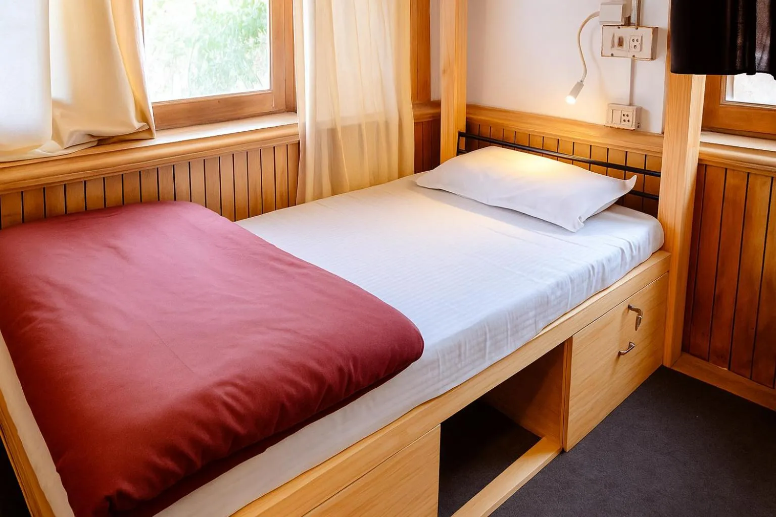 bunk bed, Bed in Beholden Stay And Cafe - A Luxury Boutique Hotel In Manali