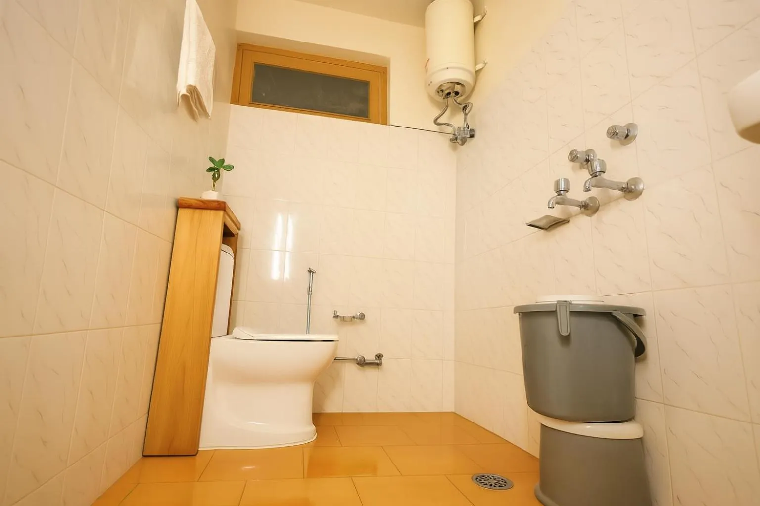 Bathroom in Beholden Stay And Cafe - A Luxury Boutique Hotel In Manali